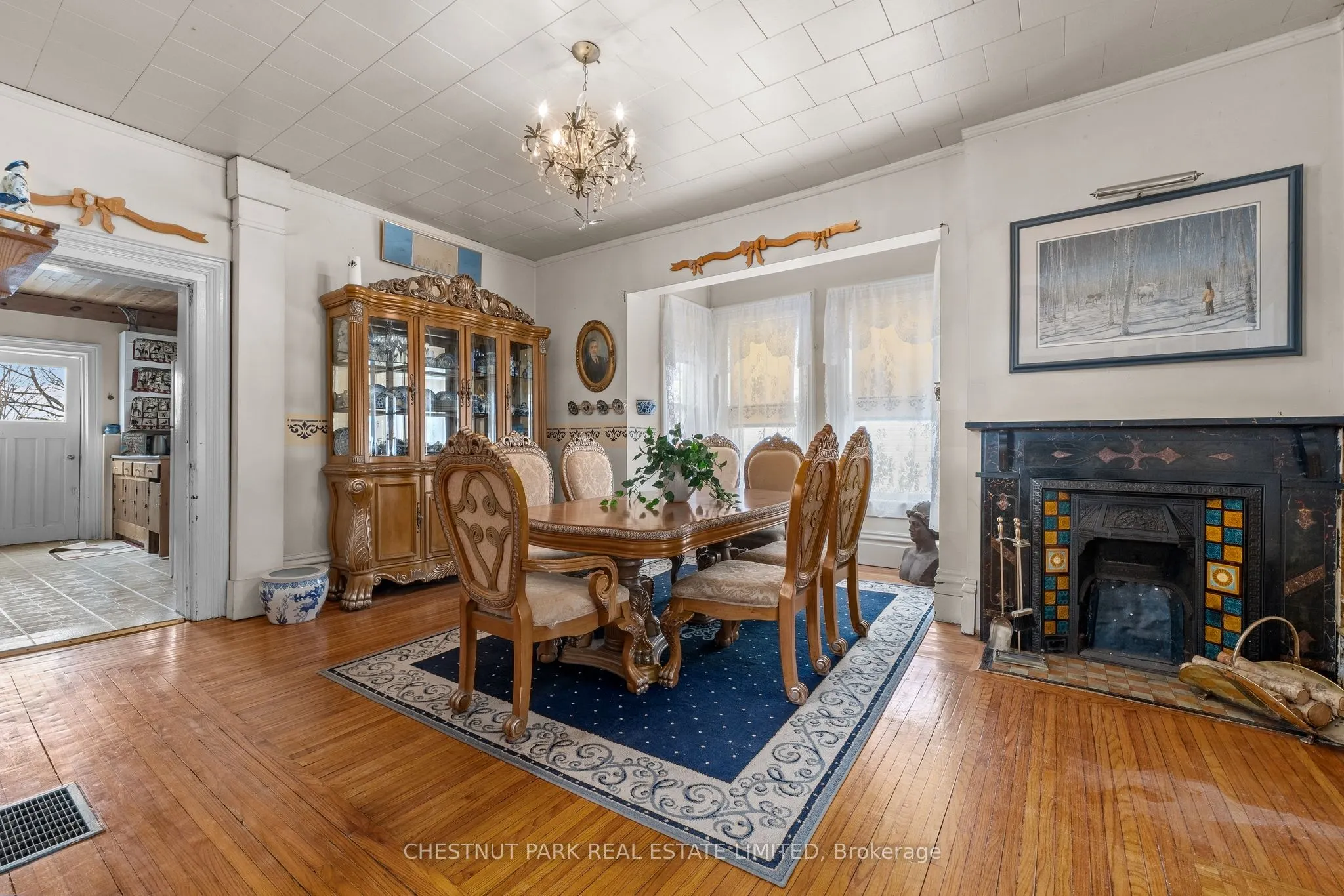 12 Maple Avenue