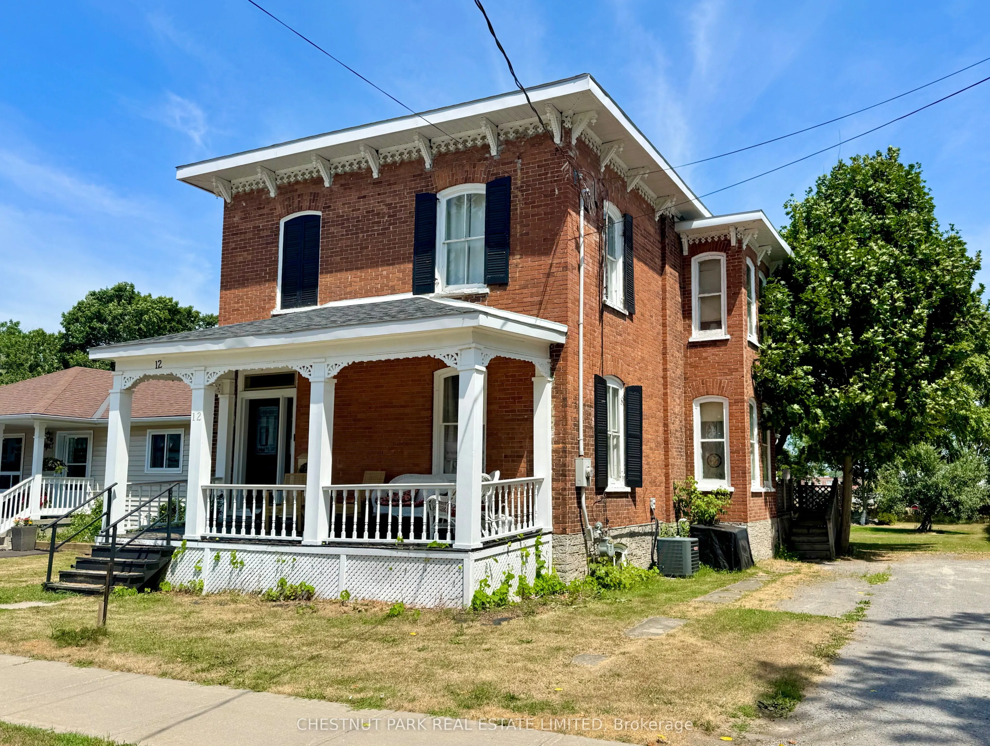 12 Maple Avenue