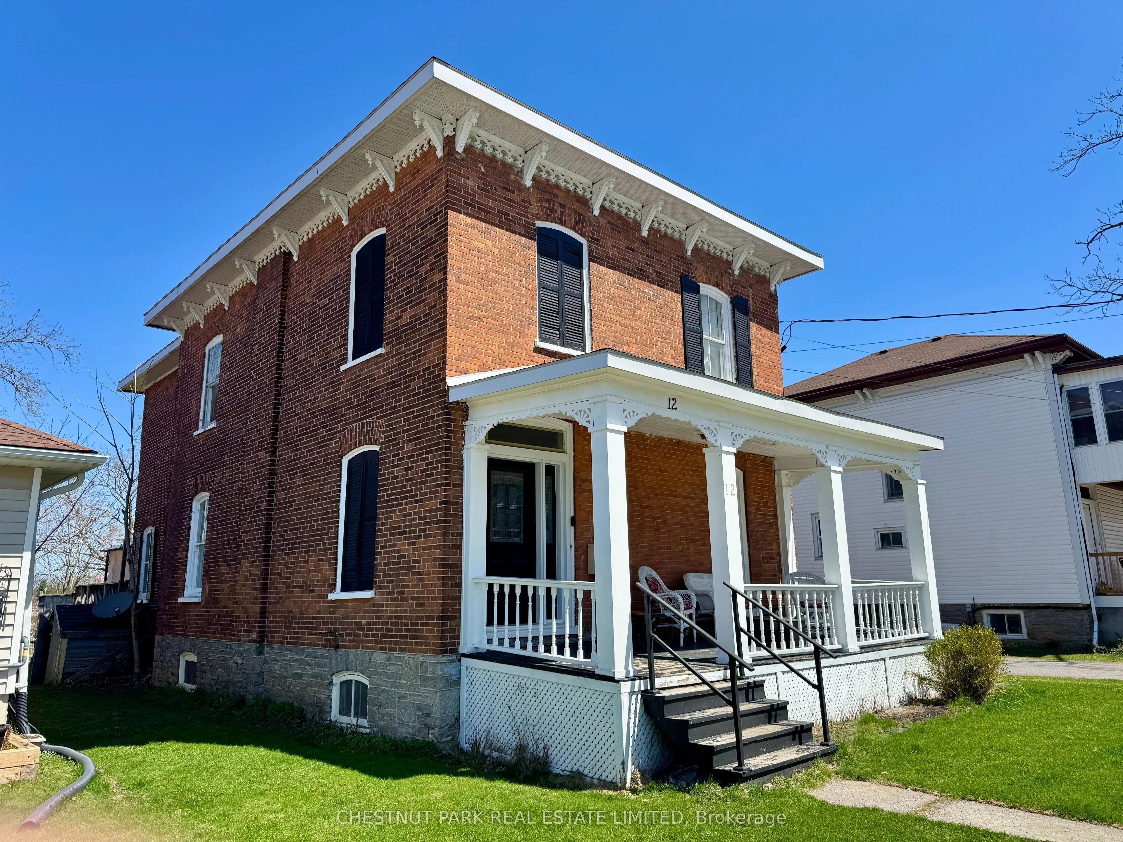 12 Maple Avenue