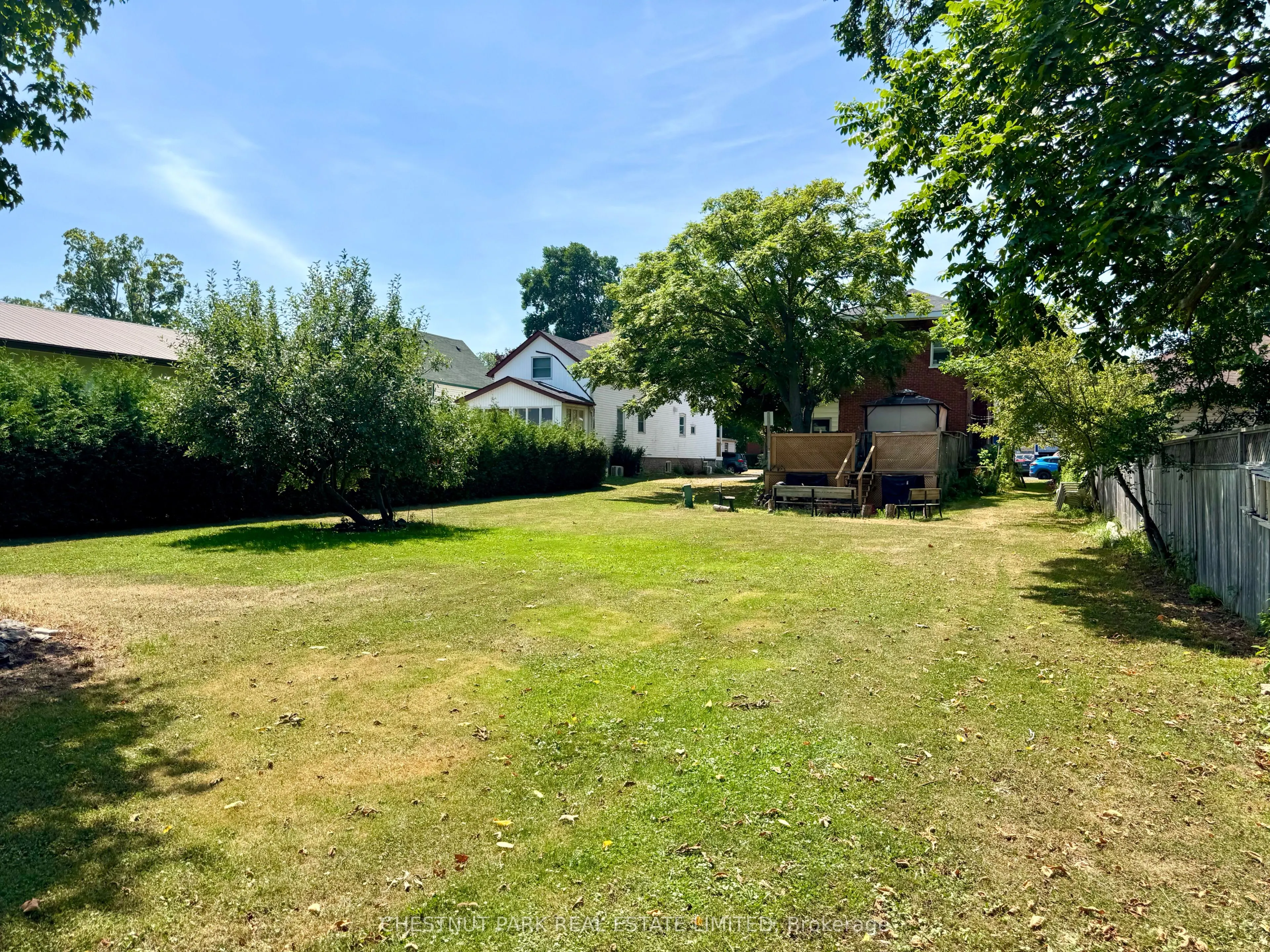 12 Maple Avenue