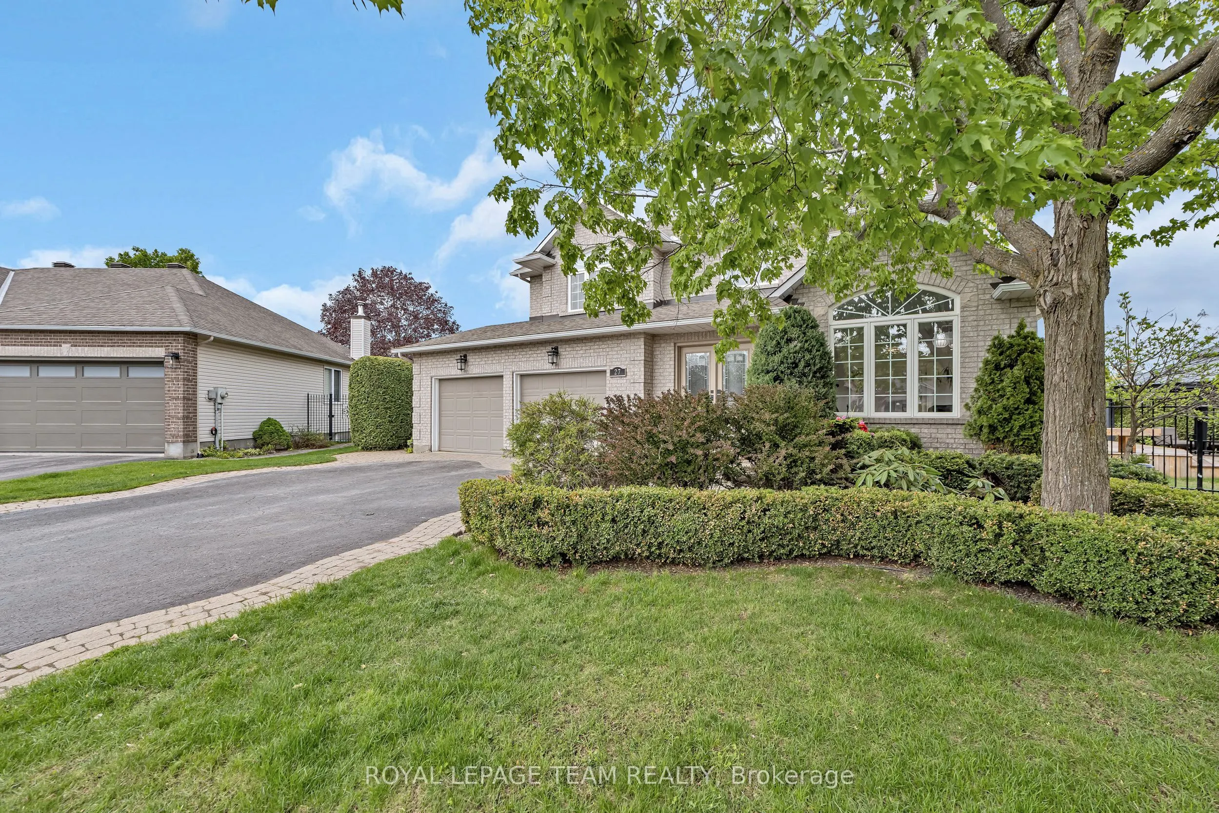 27 Heritage Grove Crescent