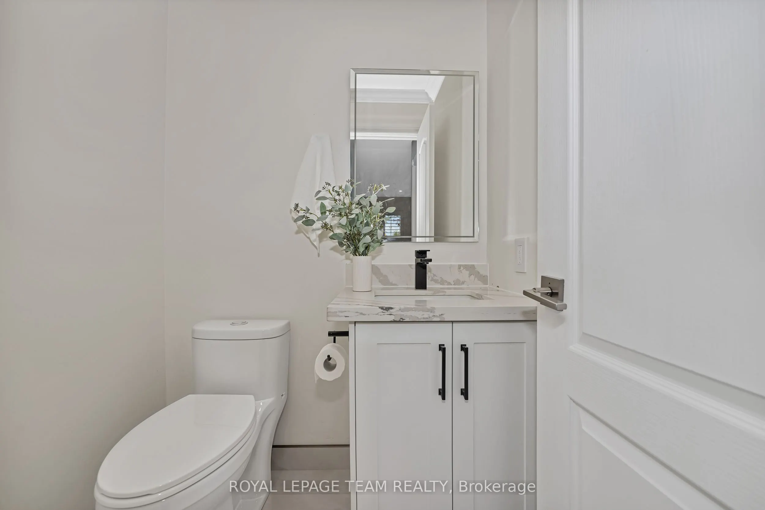 27 Heritage Grove Crescent