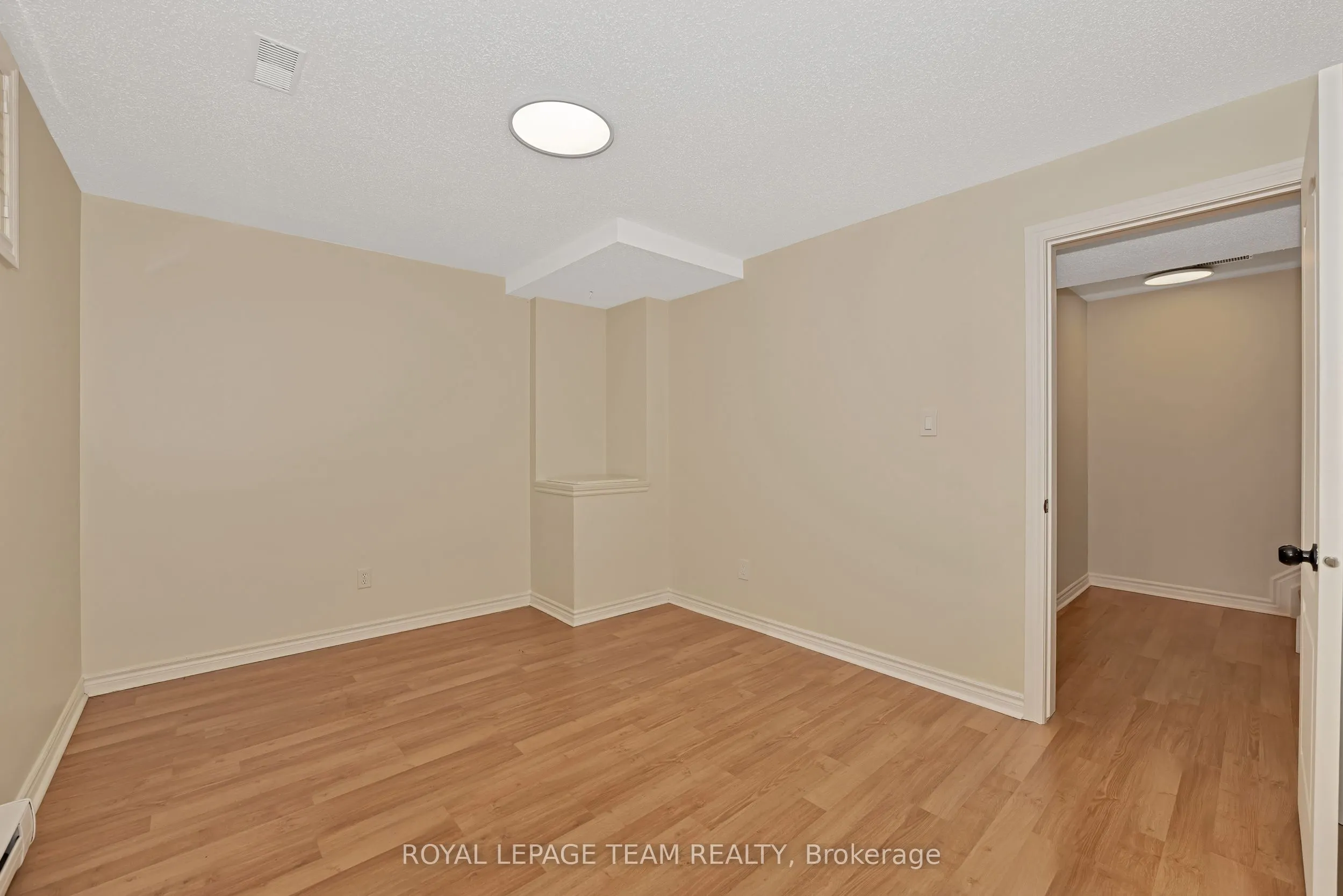 27 Heritage Grove Crescent
