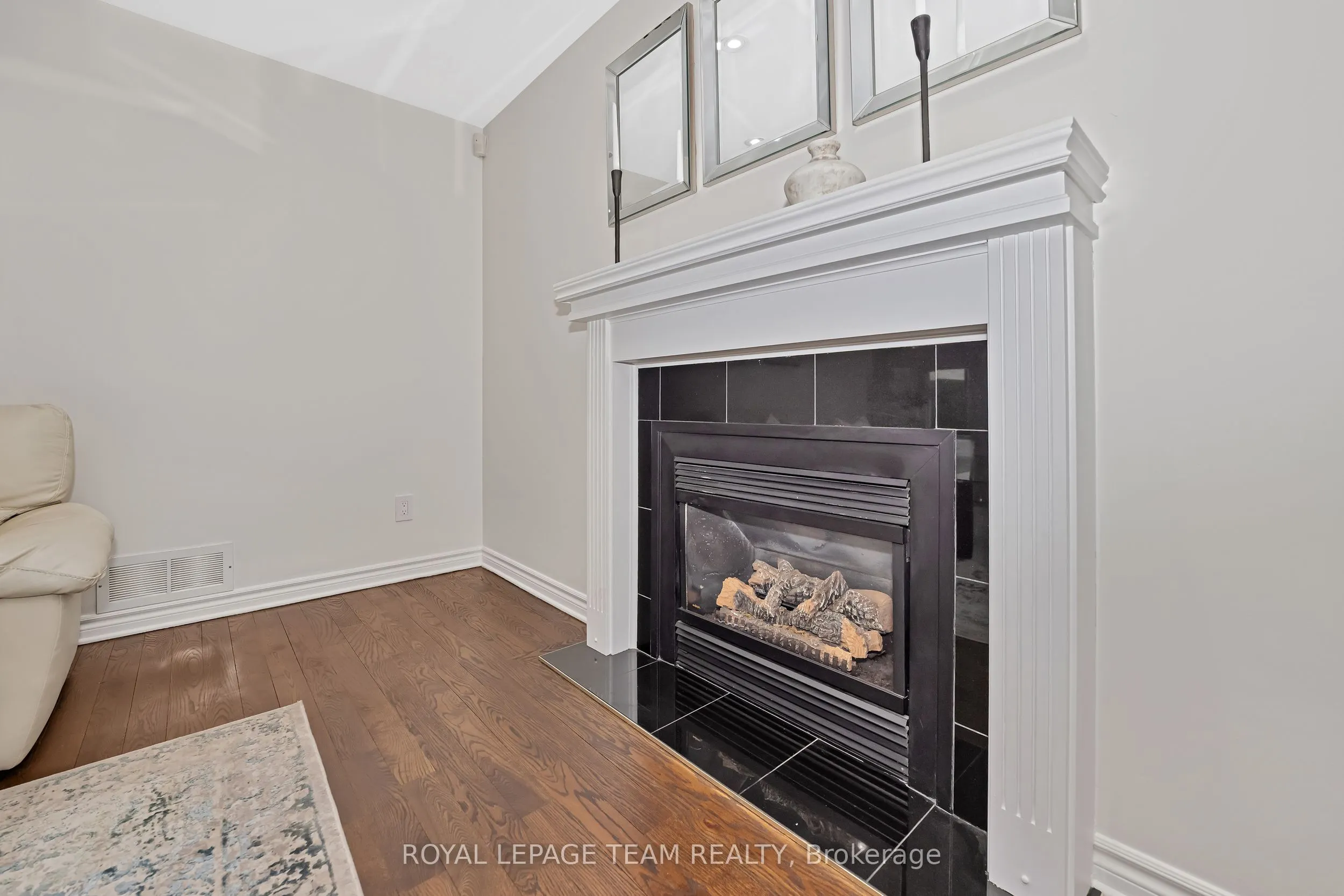 27 Heritage Grove Crescent