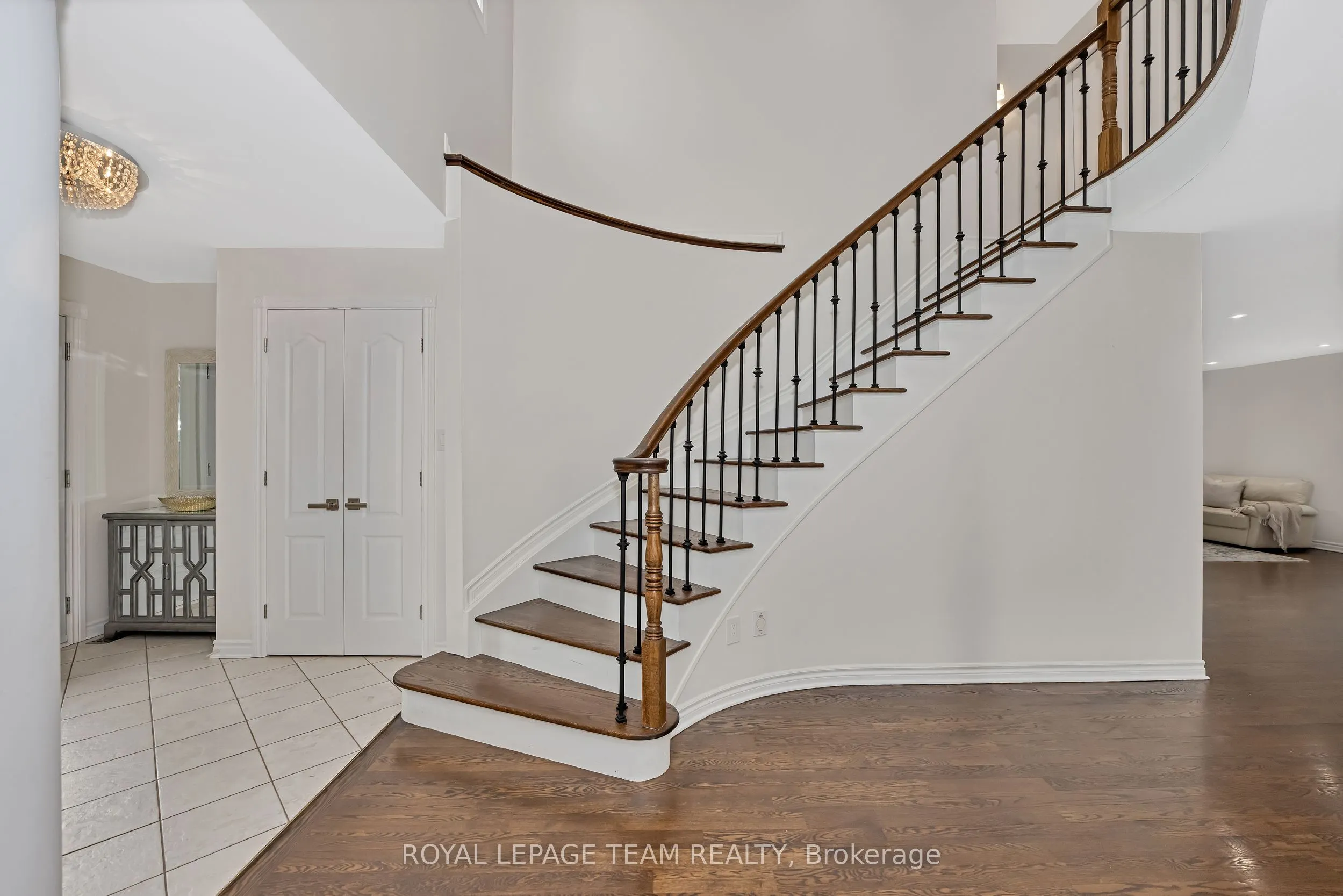 27 Heritage Grove Crescent