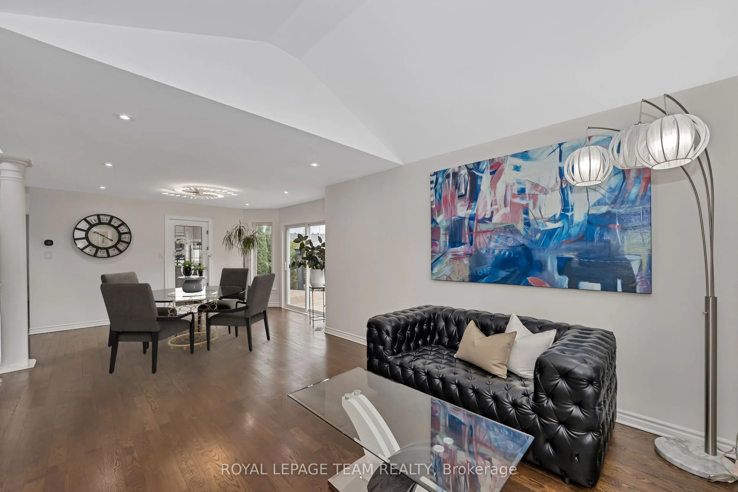 27 Heritage Grove Crescent