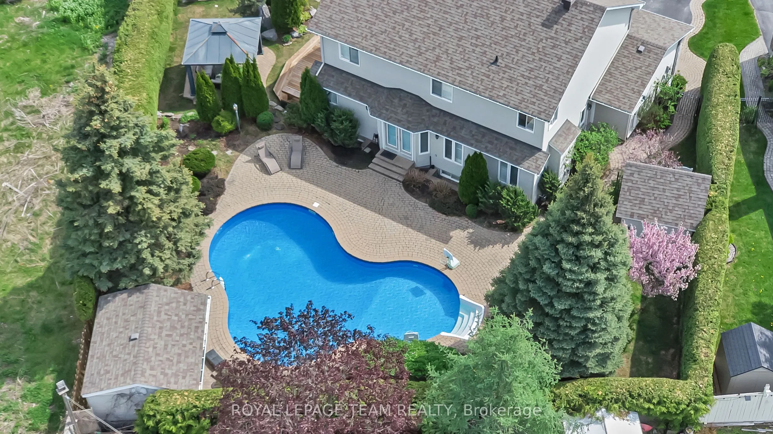 27 Heritage Grove Crescent