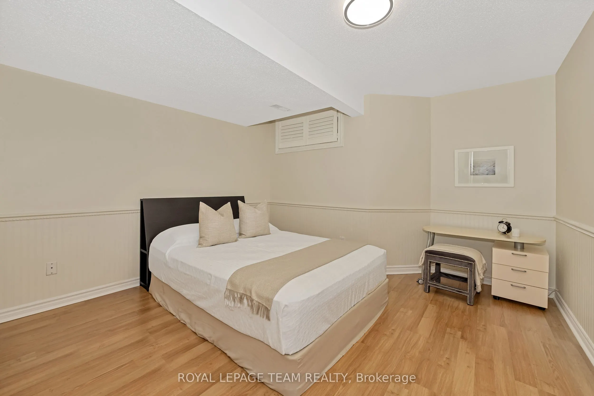27 Heritage Grove Crescent