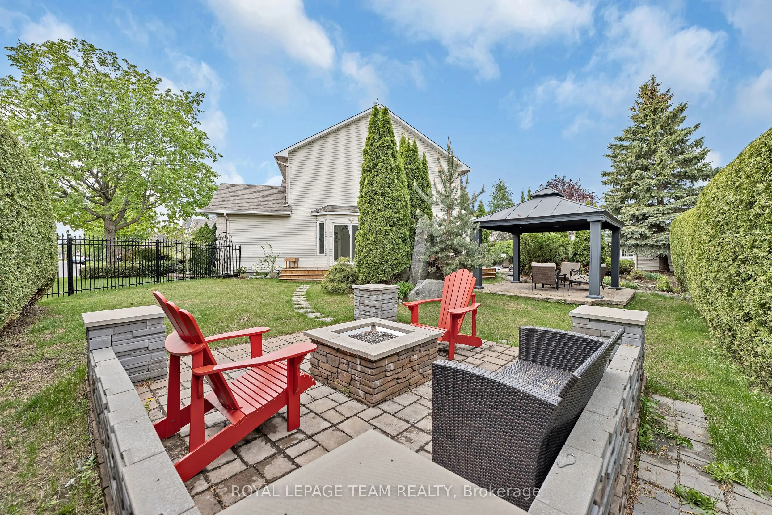 27 Heritage Grove Crescent