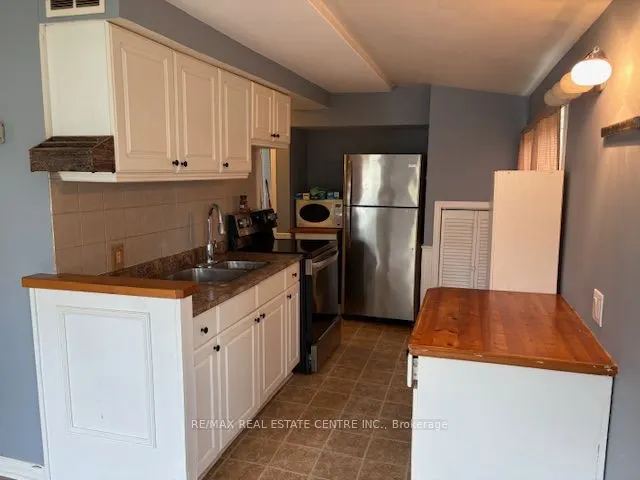 4 Maple Grove Village Road