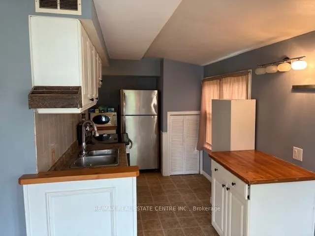 4 Maple Grove Village Road