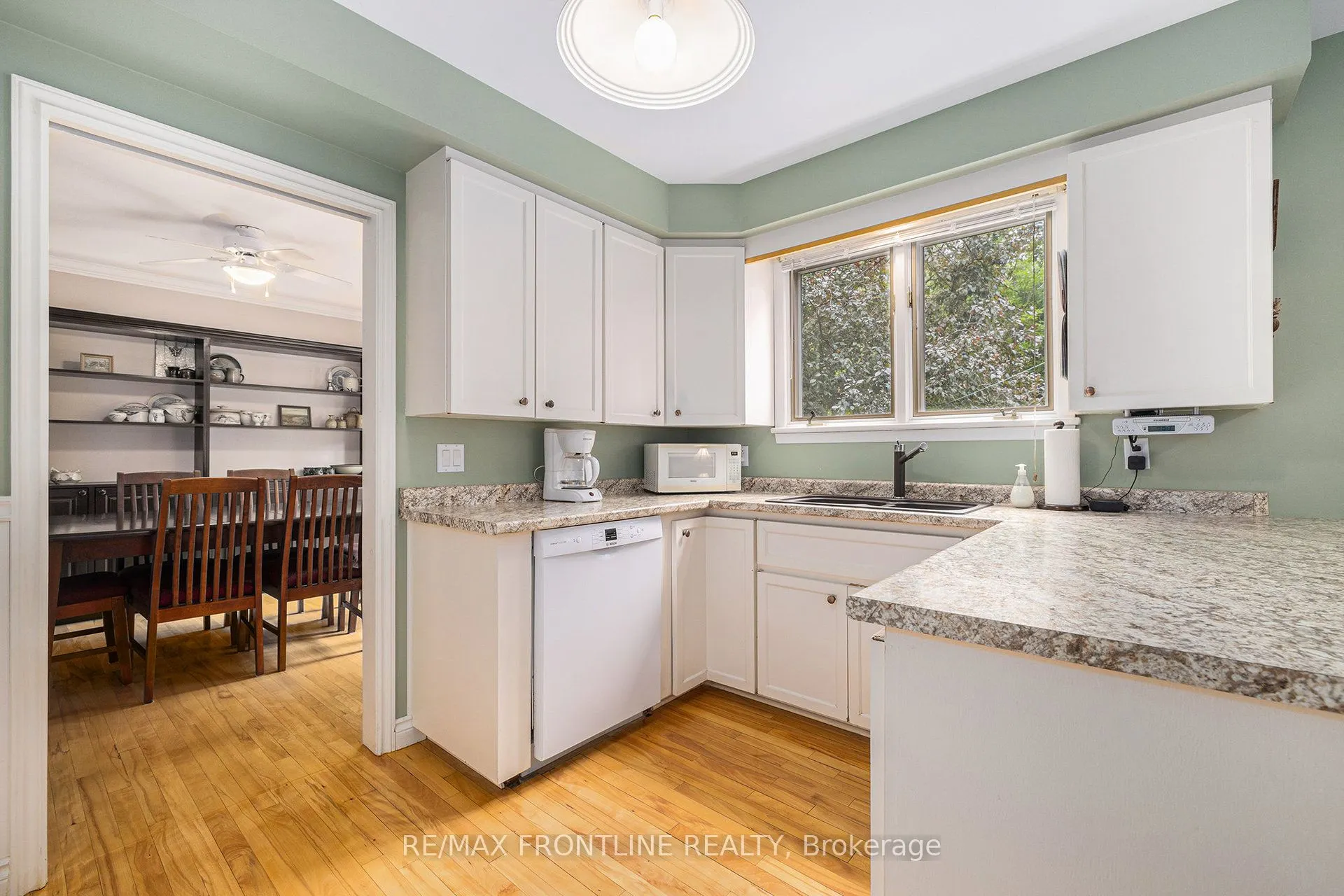 12 Glenview Crescent