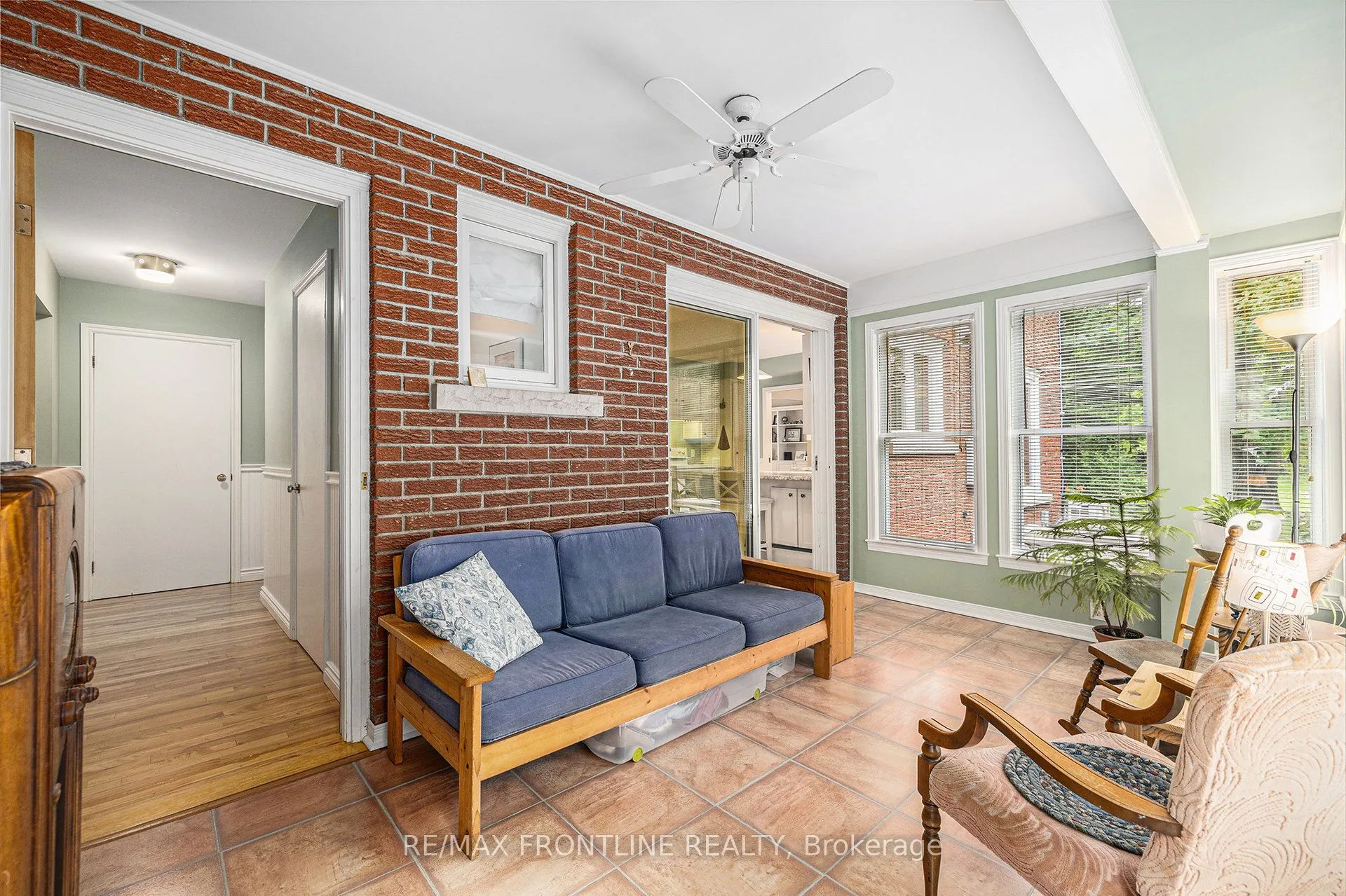 12 Glenview Crescent
