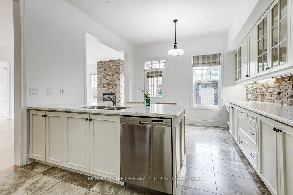 86 GARRISON VILLAGE Drive