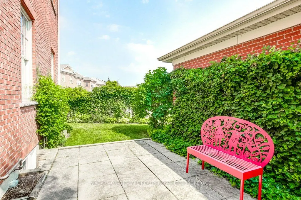 86 GARRISON VILLAGE Drive