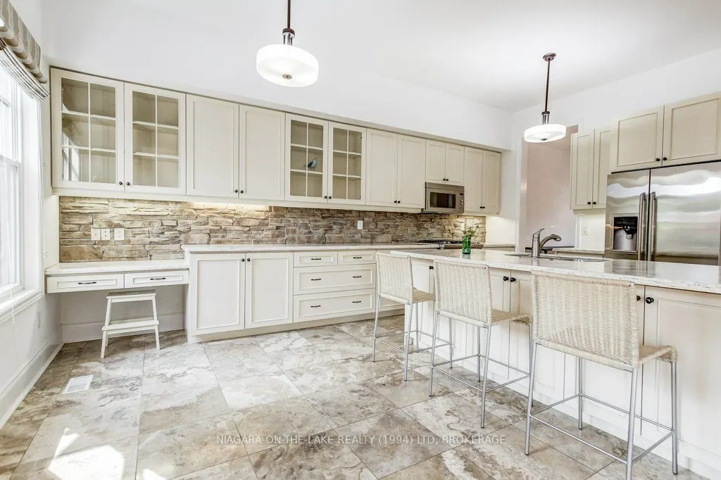 86 GARRISON VILLAGE Drive
