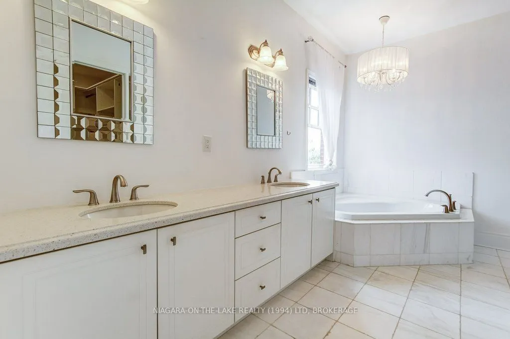 86 GARRISON VILLAGE Drive