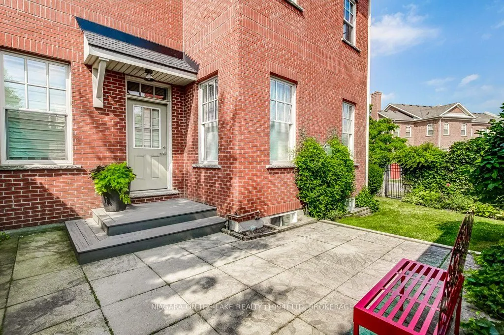 86 GARRISON VILLAGE Drive