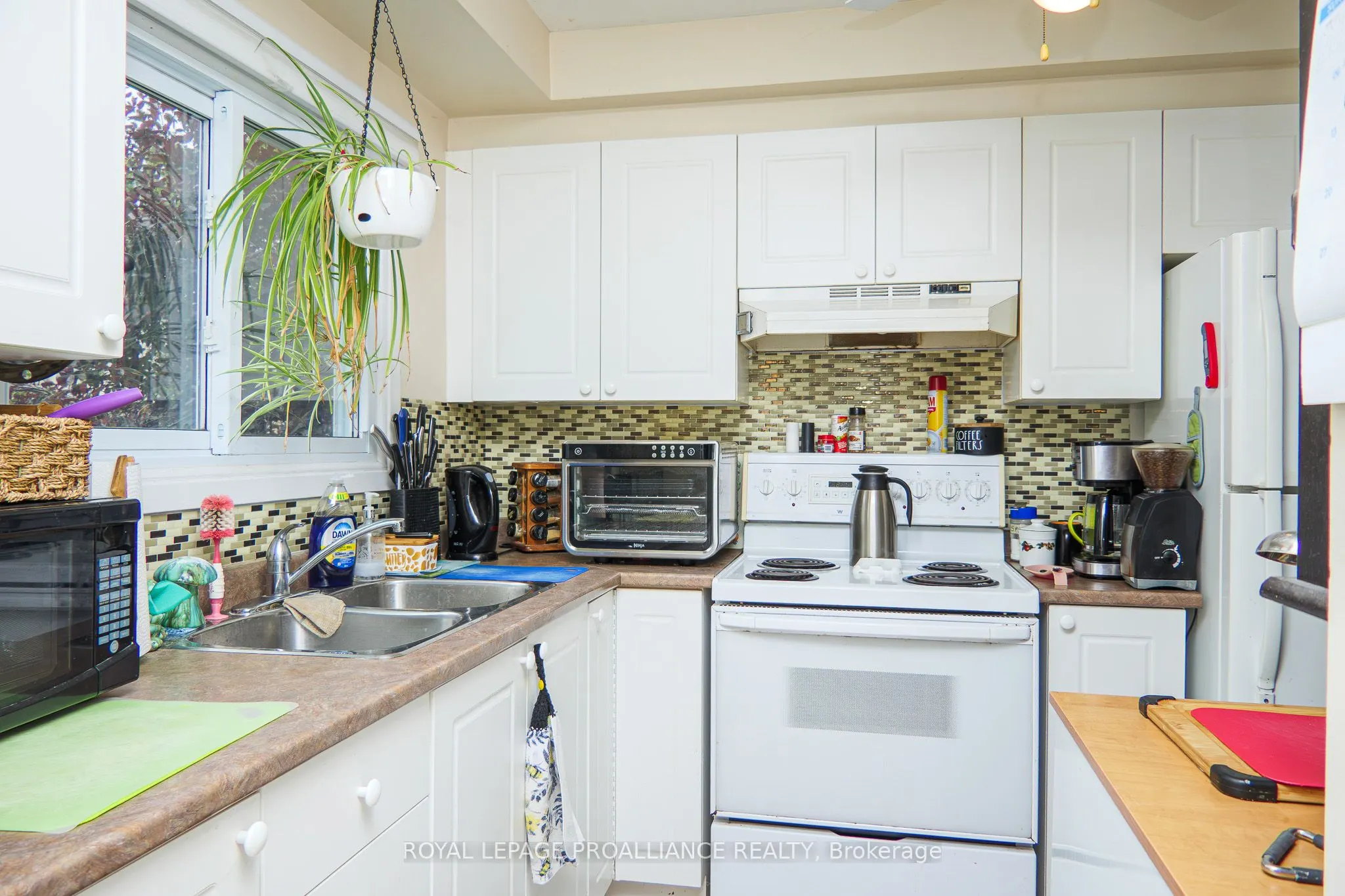161 Bay Street, #28