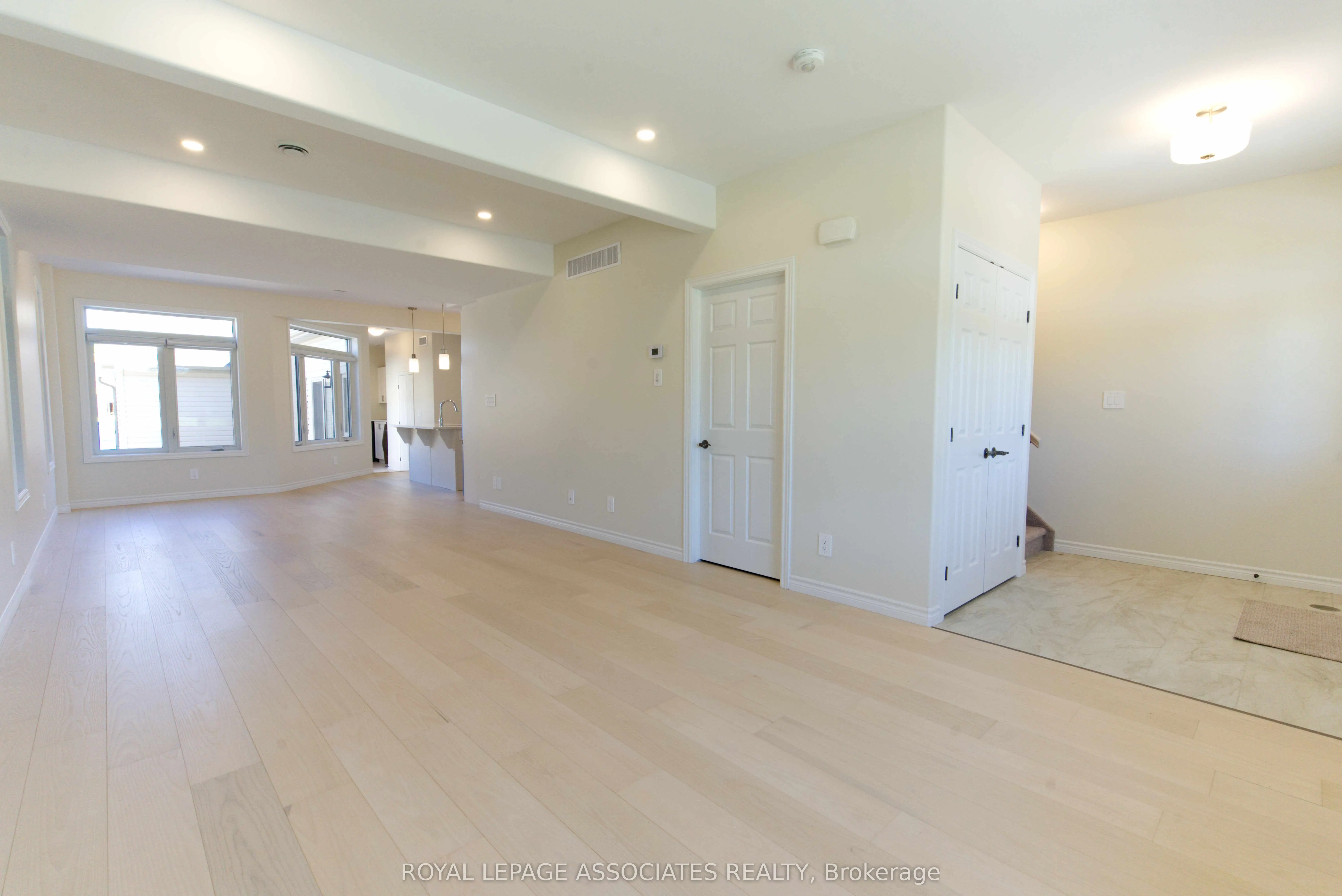 84 Riverstone Way