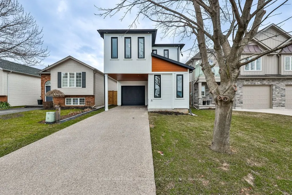 28 Lakeside Drive