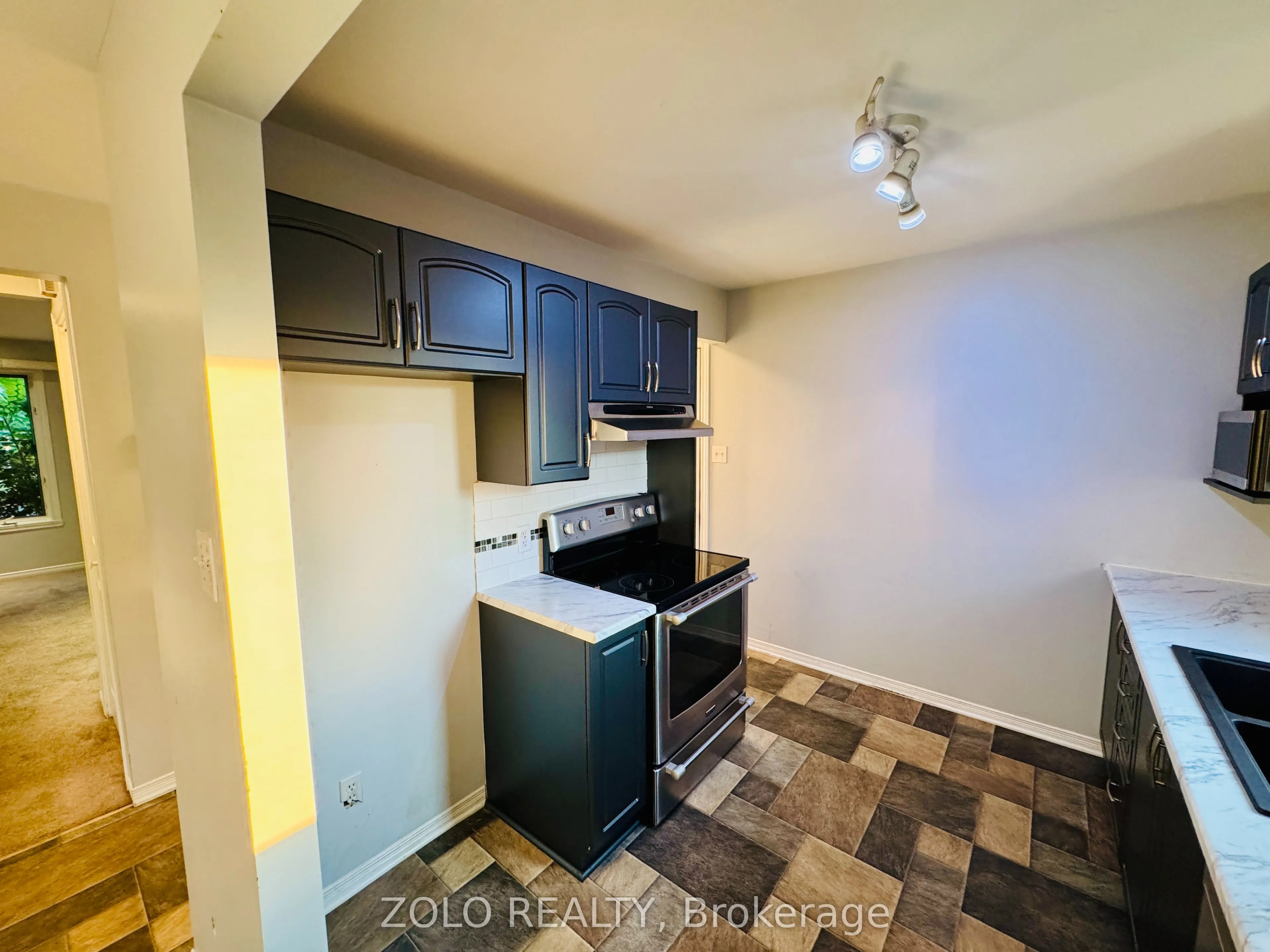 2313 Emily Crescent