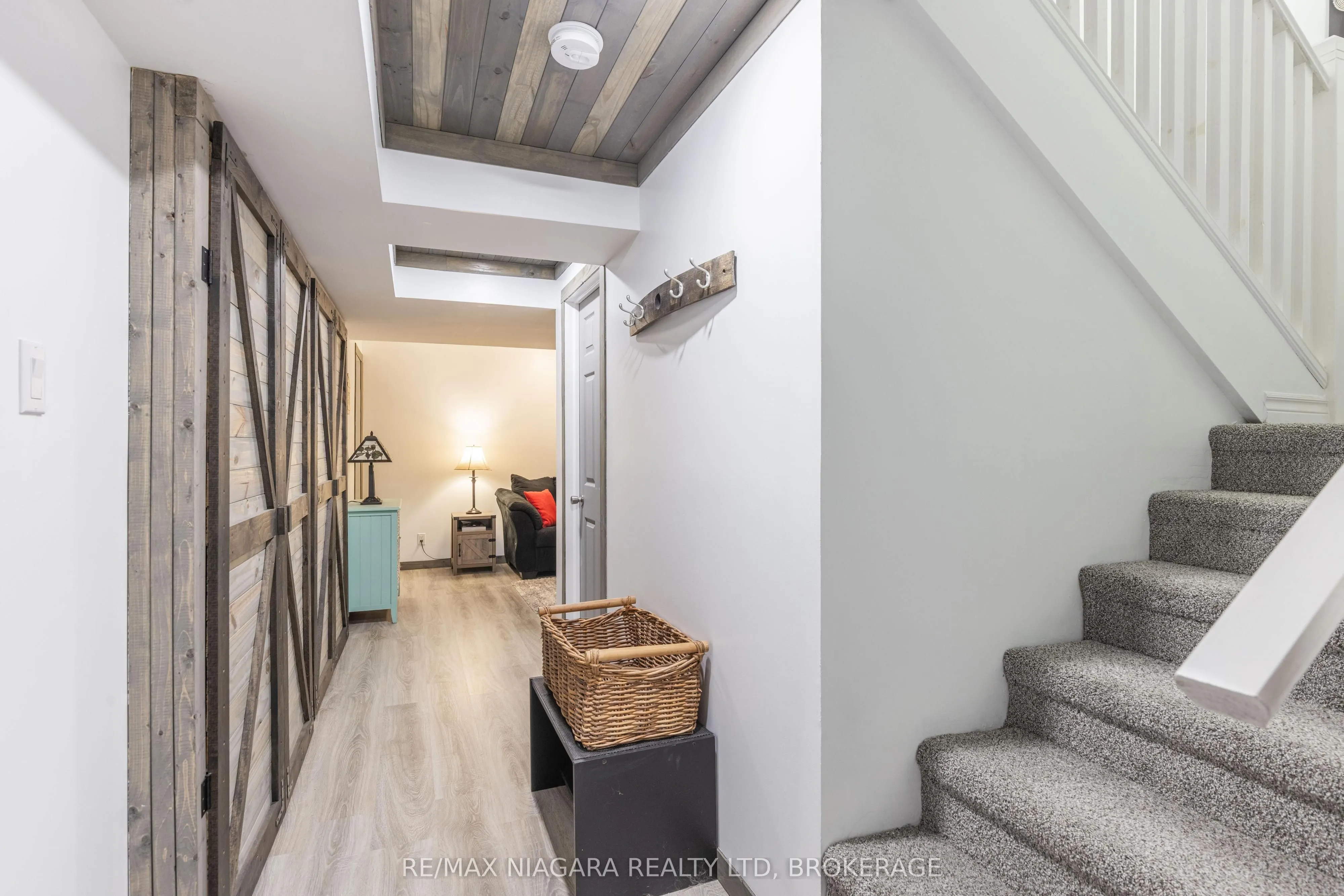 203 Cambridge Road E