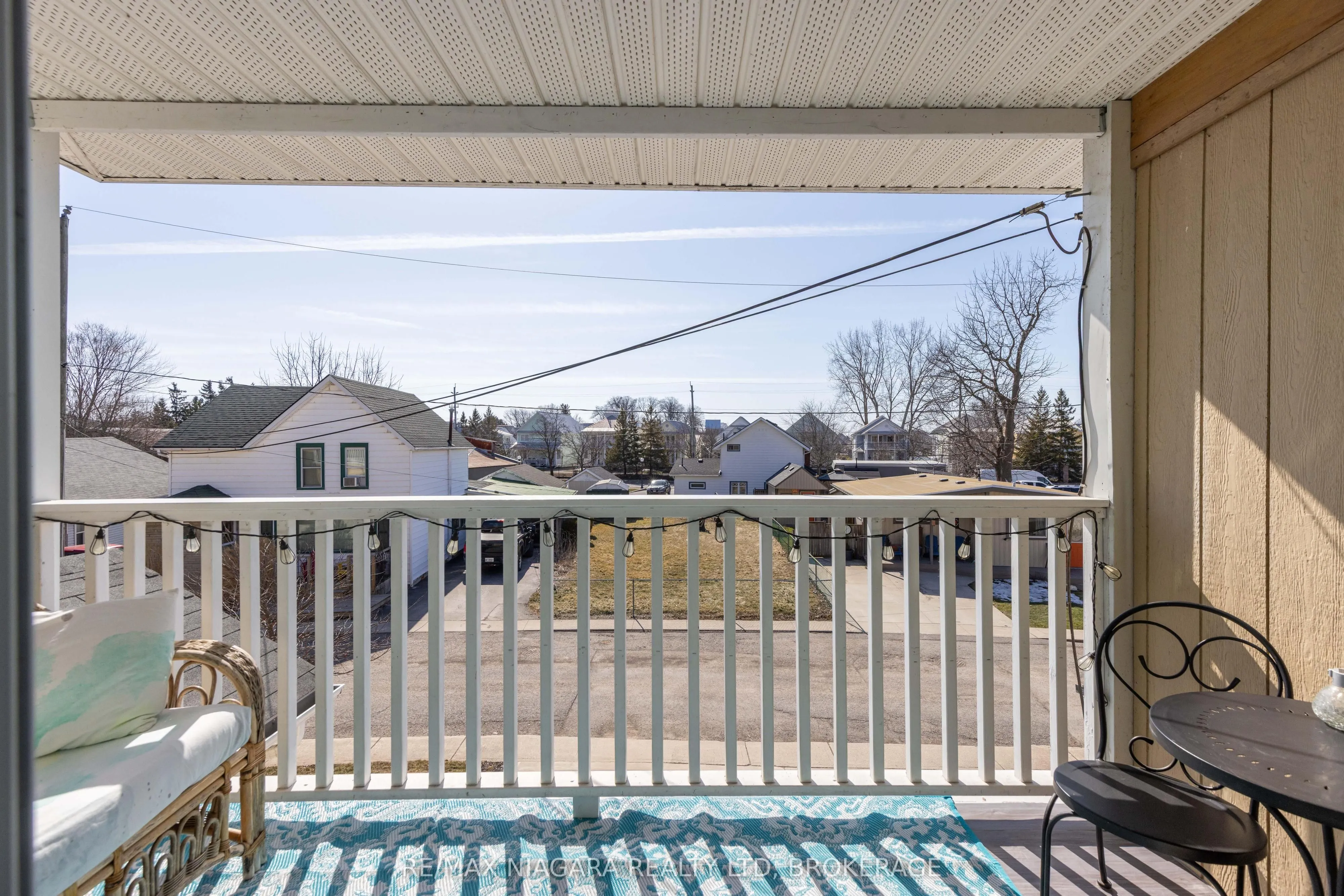 203 Cambridge Road E