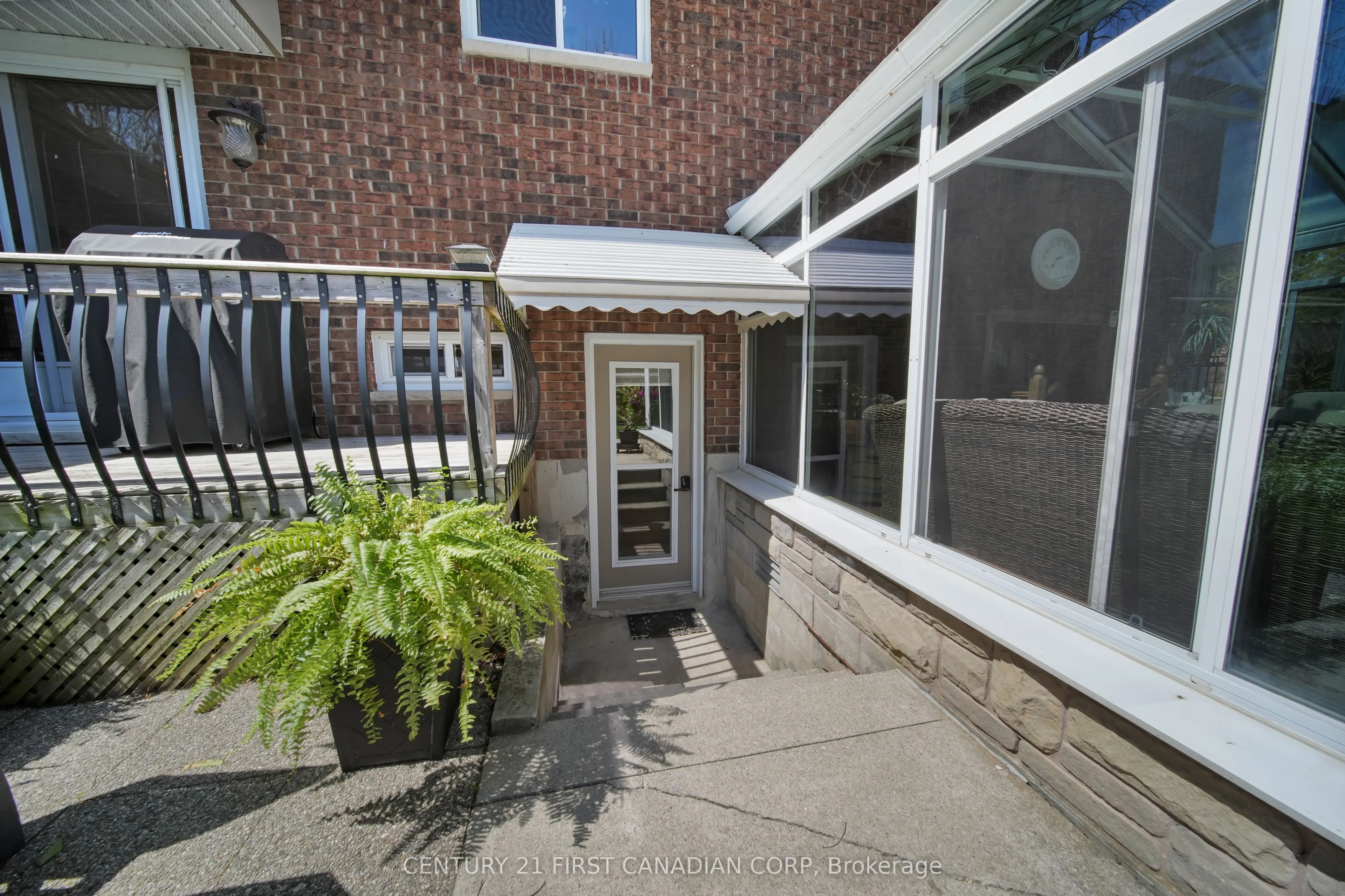 10016 Graham Road