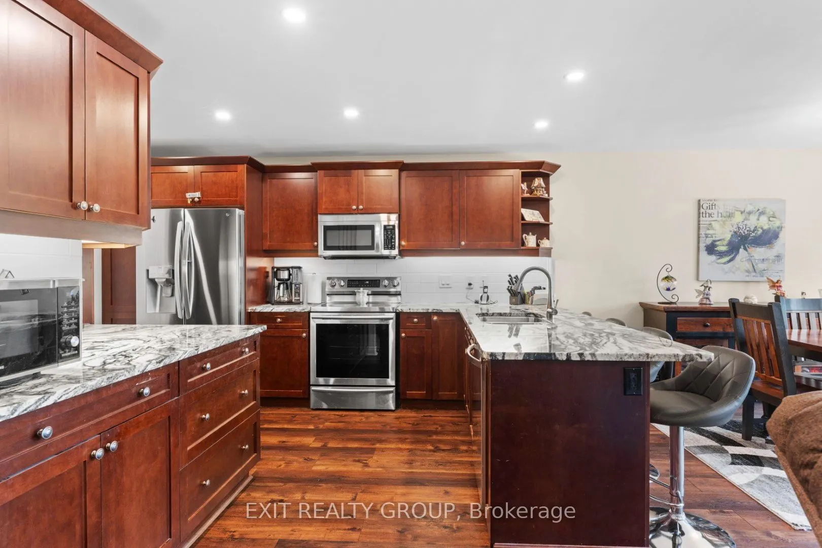 48 CAVENDISH Drive
