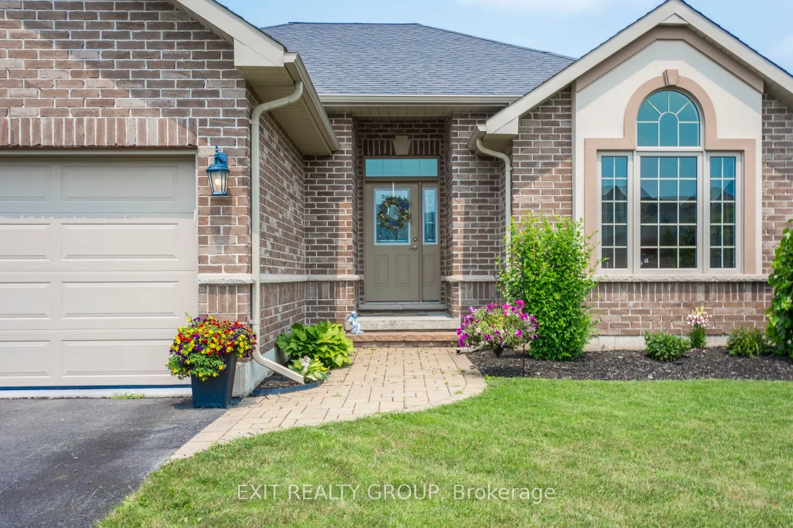 48 CAVENDISH Drive