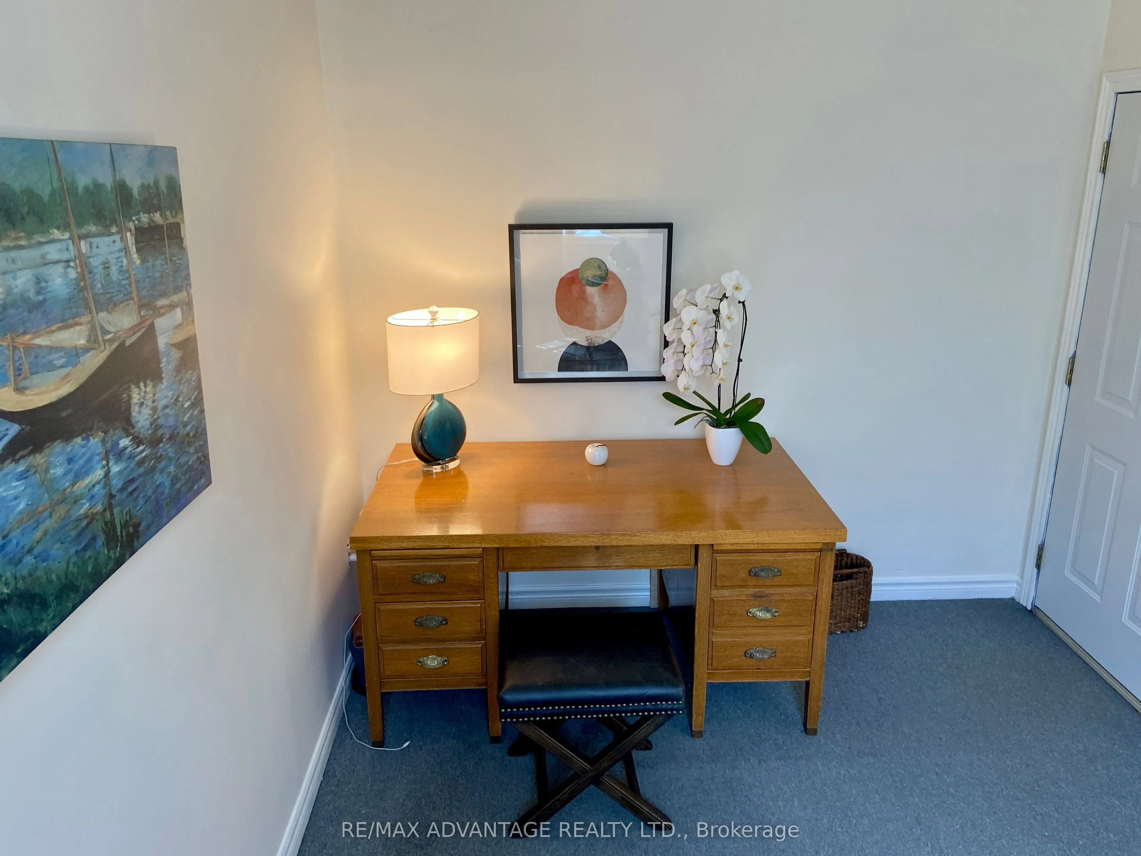 186 Albert Street, #207