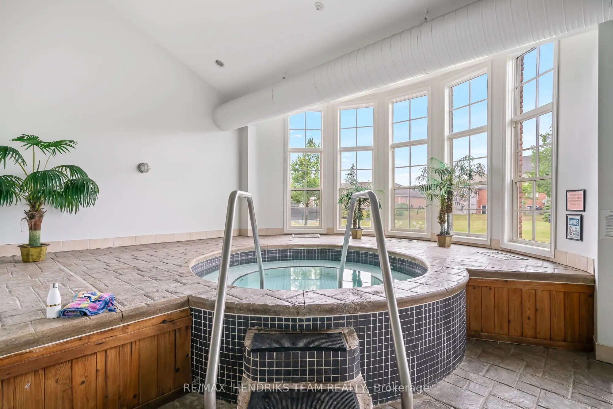 12 Carrick Trail