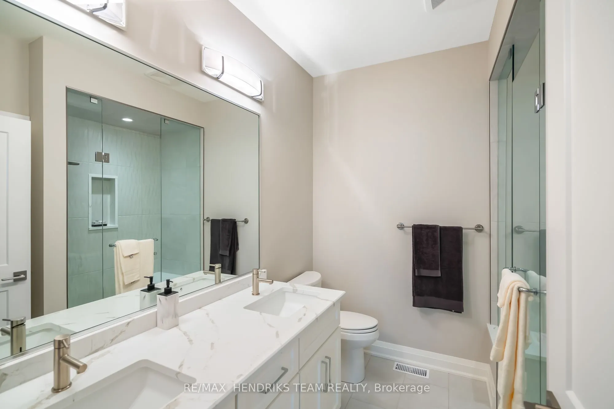 12 Carrick Trail