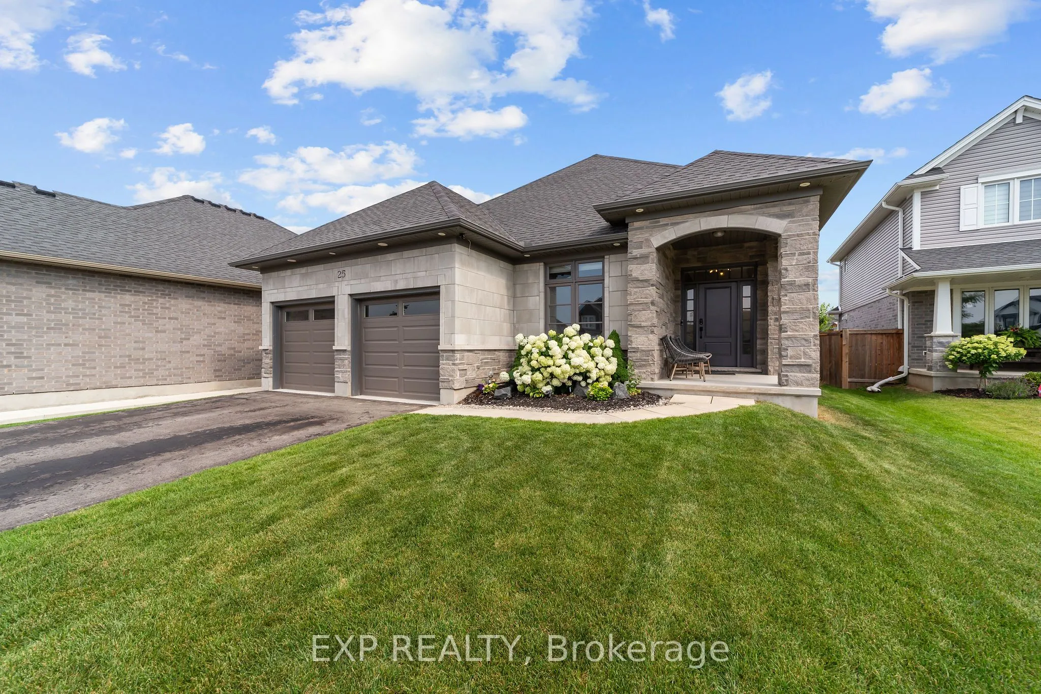 25 Fox Hollow Court