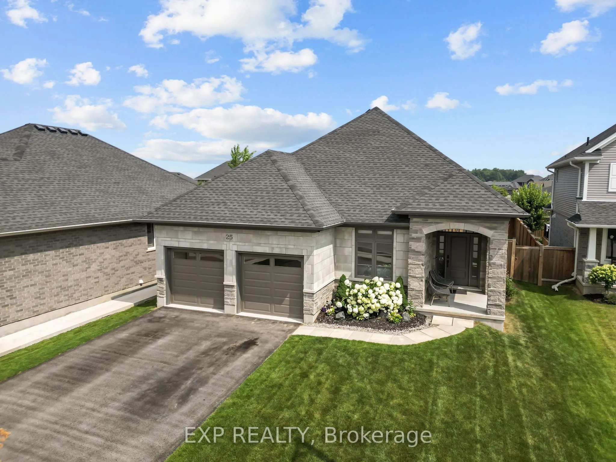 25 Fox Hollow Court