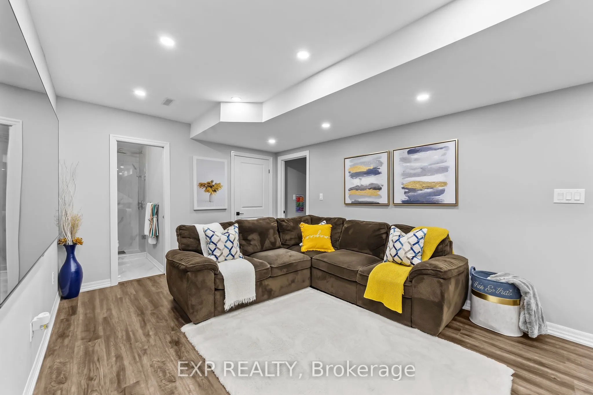 25 Fox Hollow Court