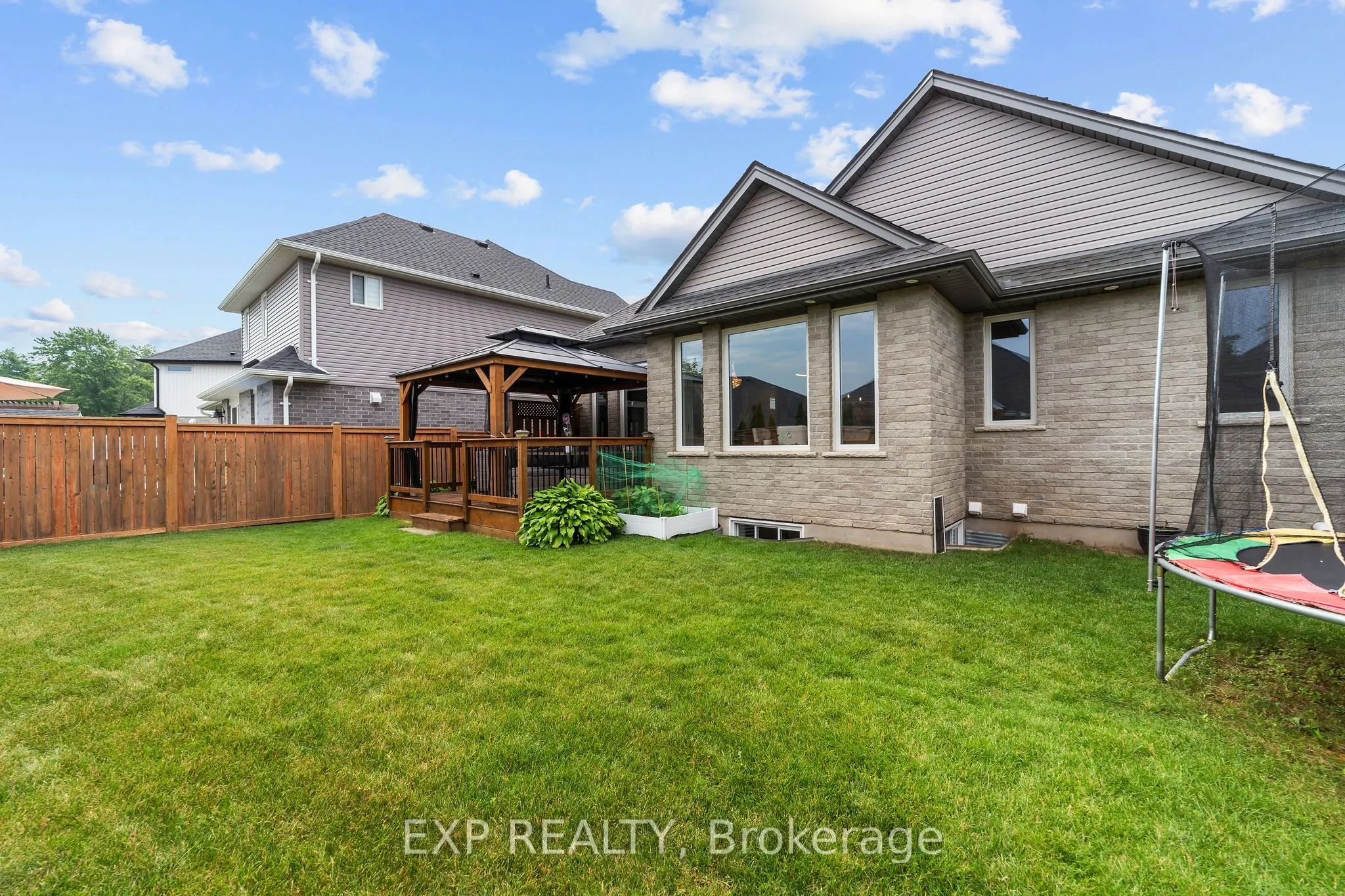25 Fox Hollow Court