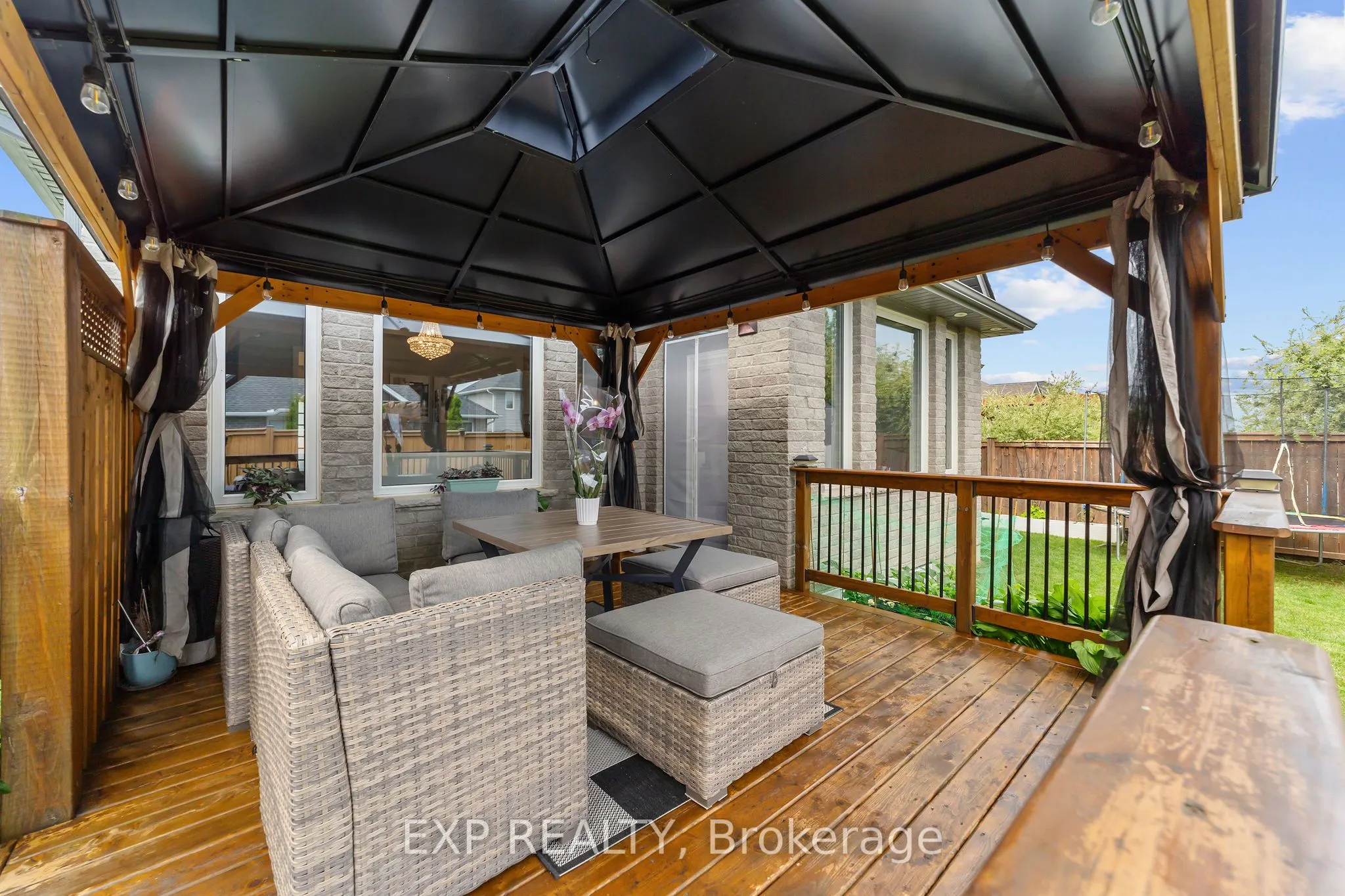 25 Fox Hollow Court