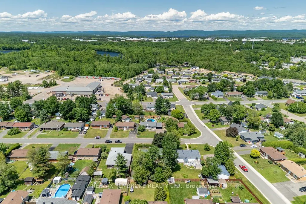 3 Lisa Crescent