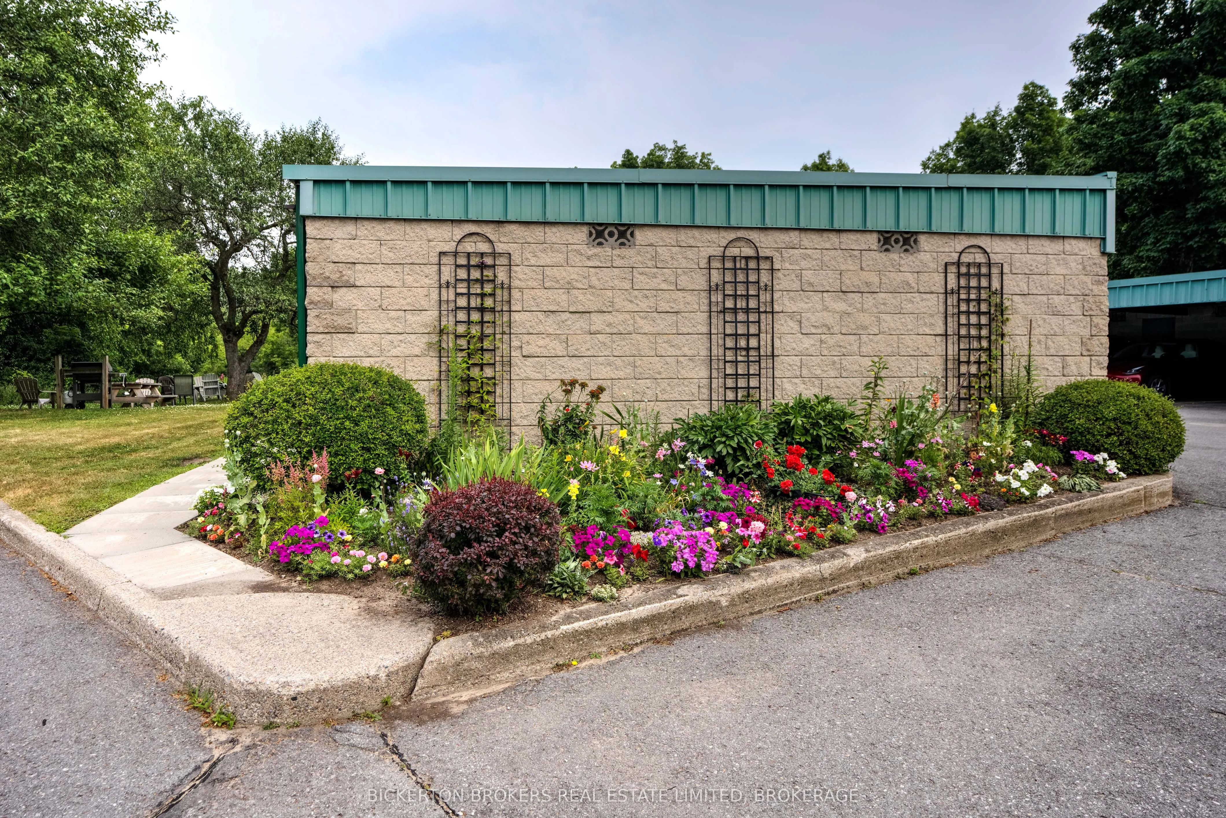 120 Barrett Court, #602