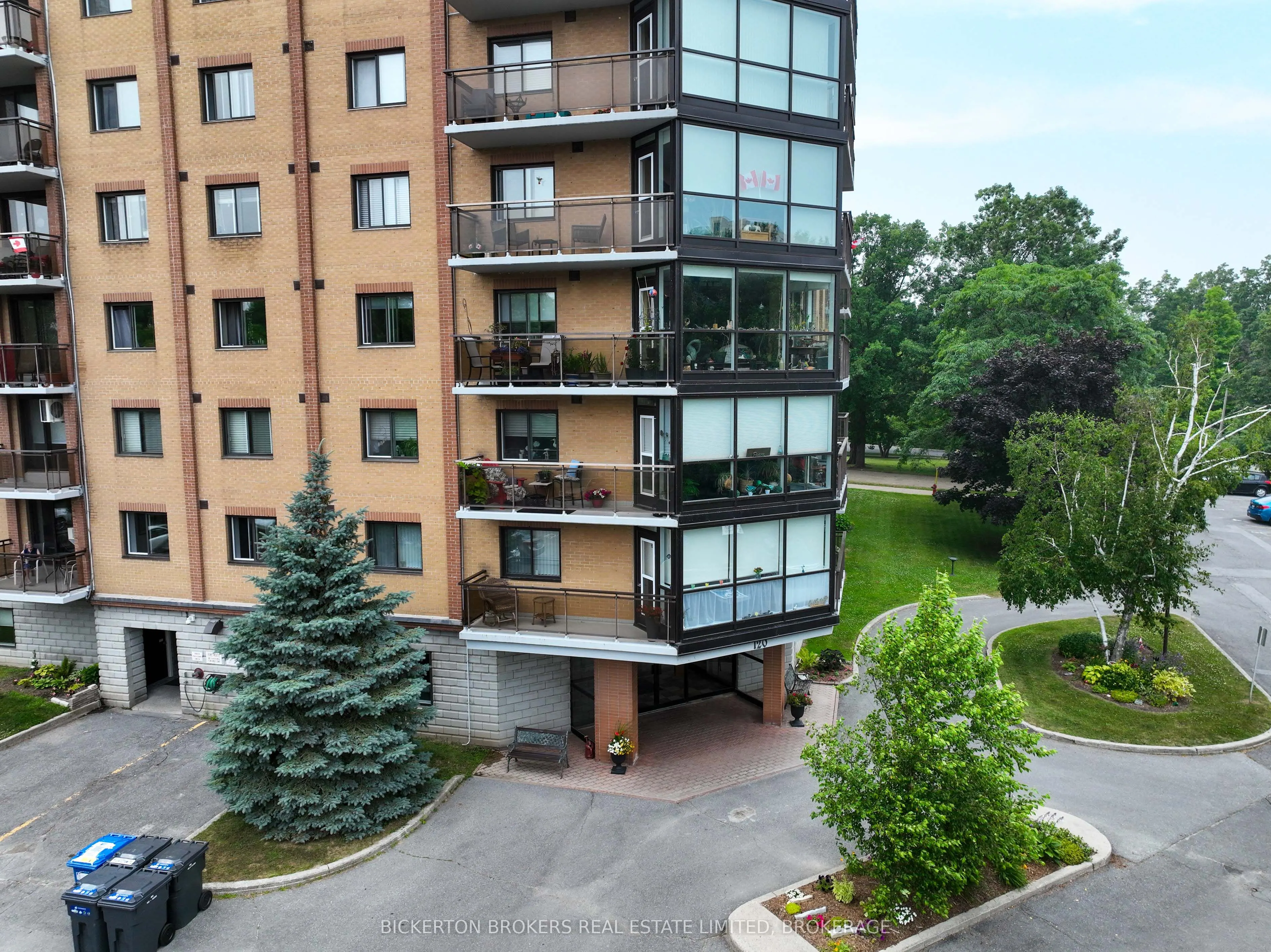 120 Barrett Court, #602