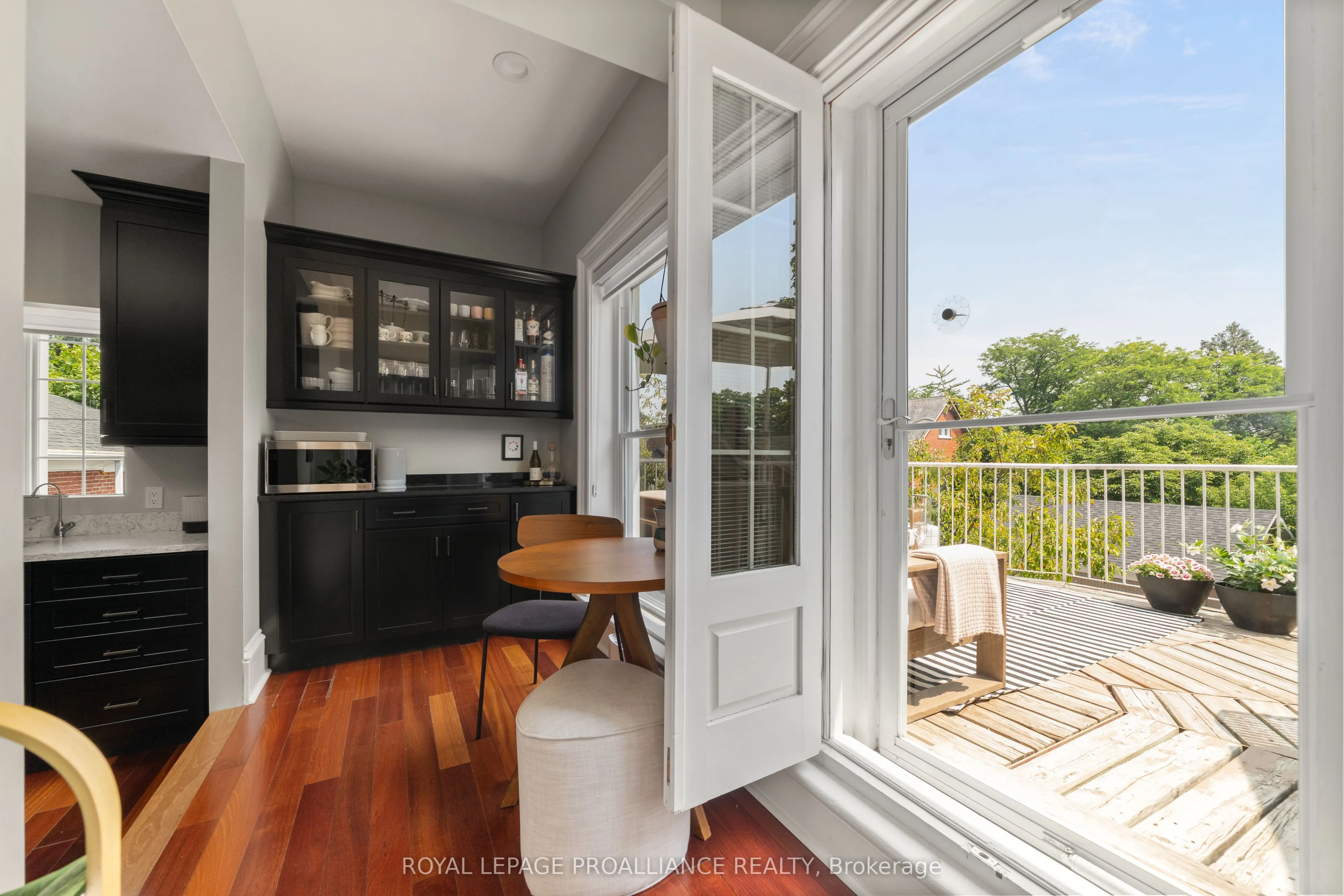 99 Bridge Street E, #3