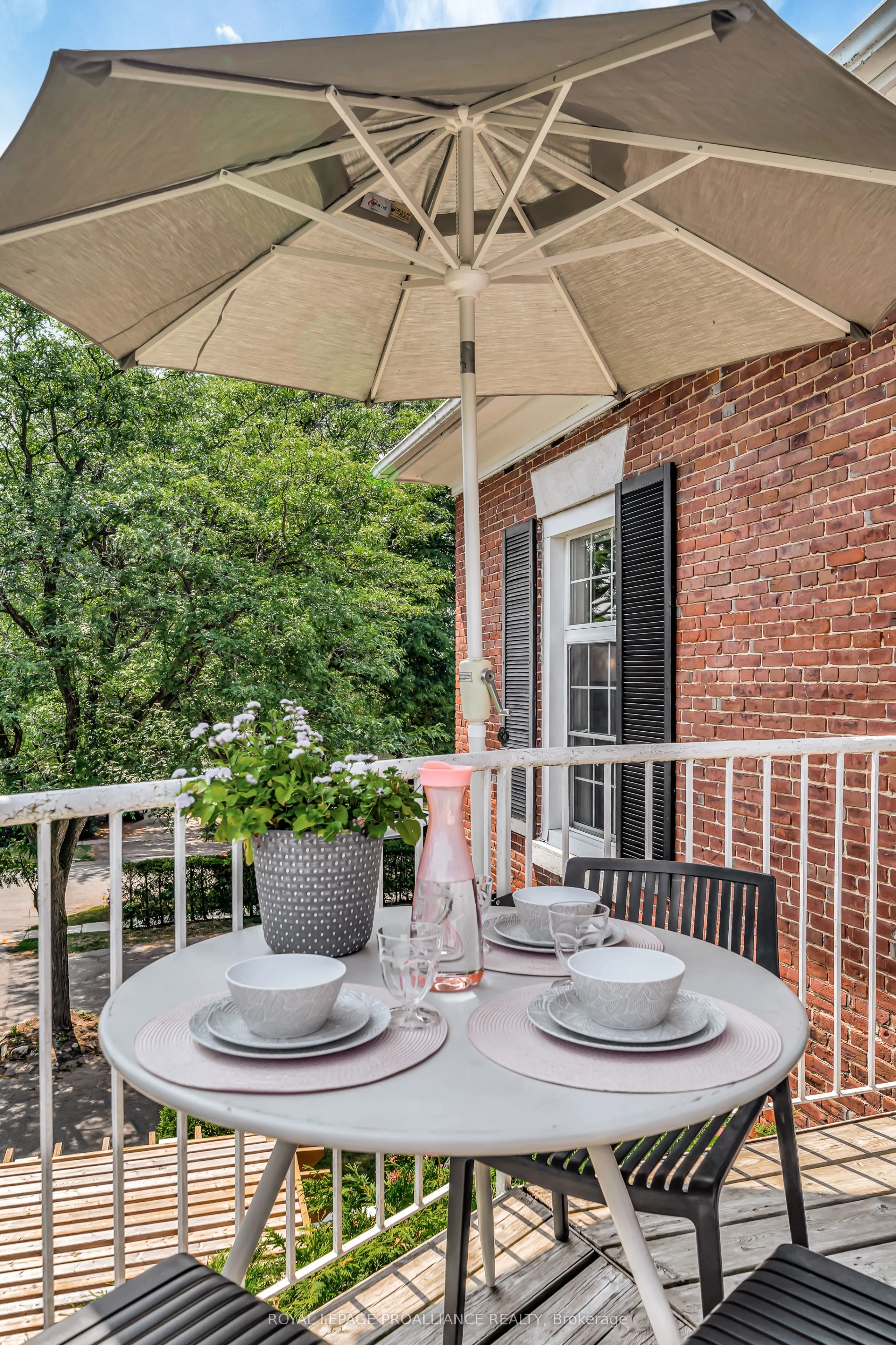 99 Bridge Street E, #3