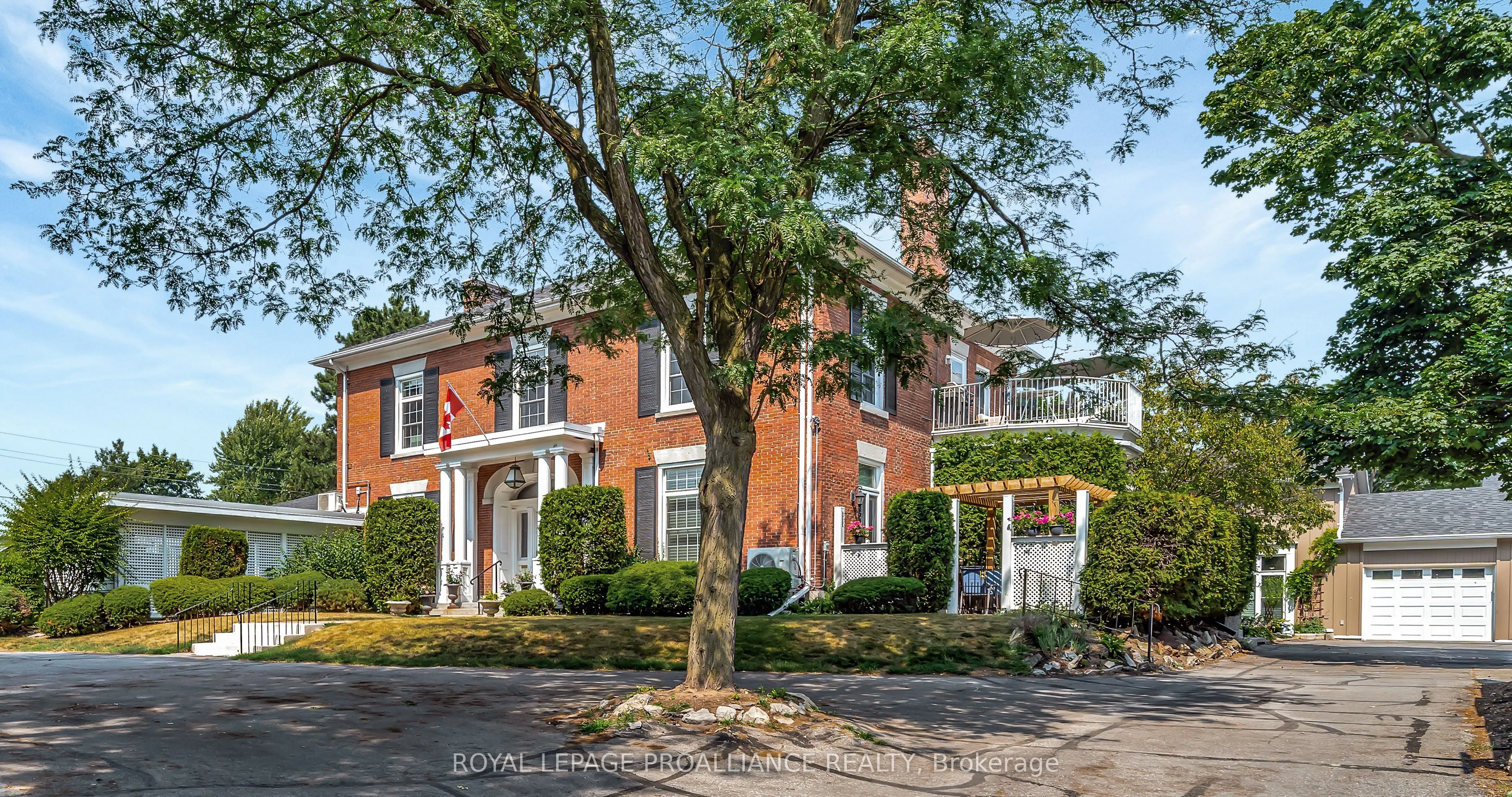 99 Bridge Street E, #3