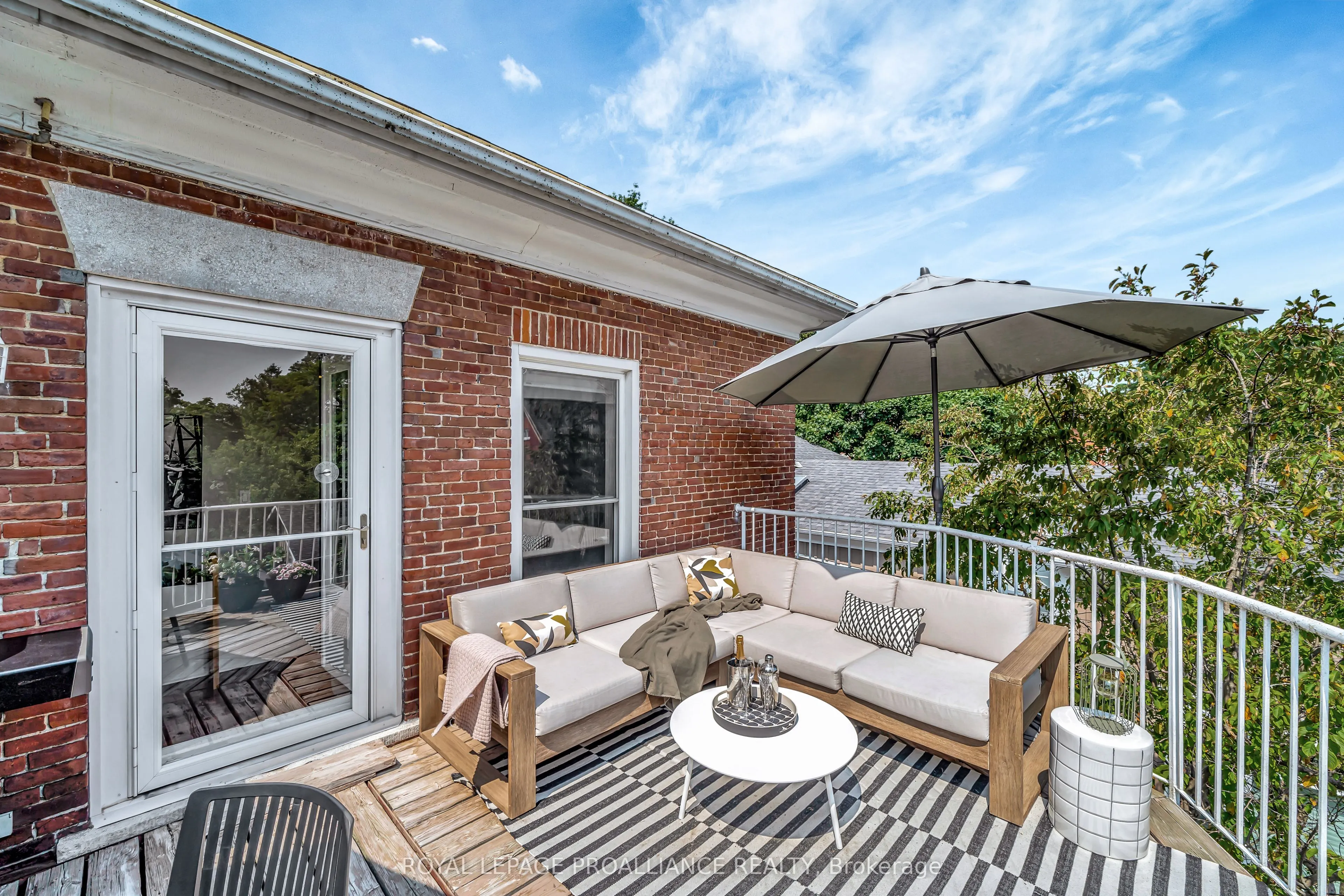 99 Bridge Street E, #3