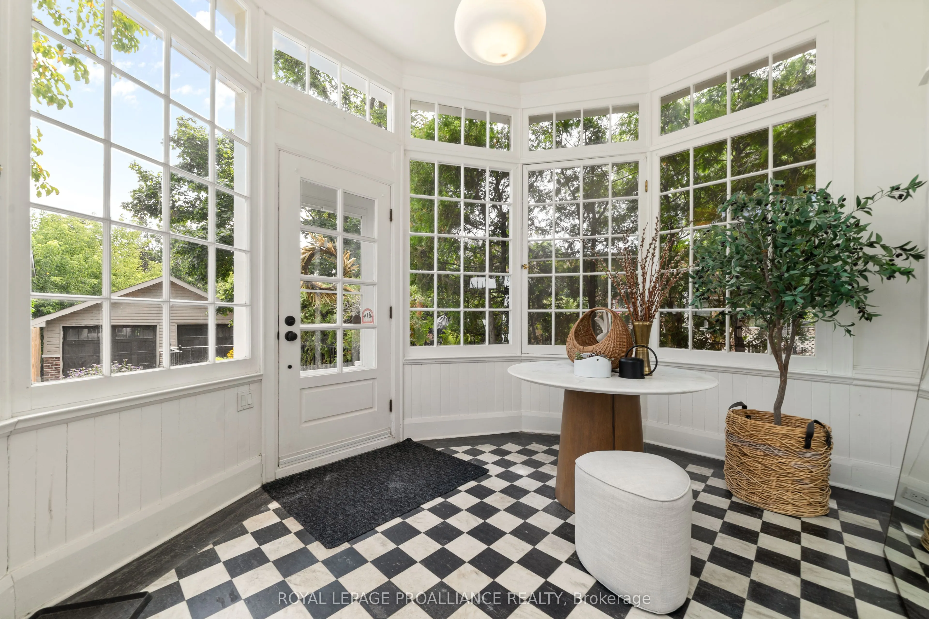 99 Bridge Street E, #3