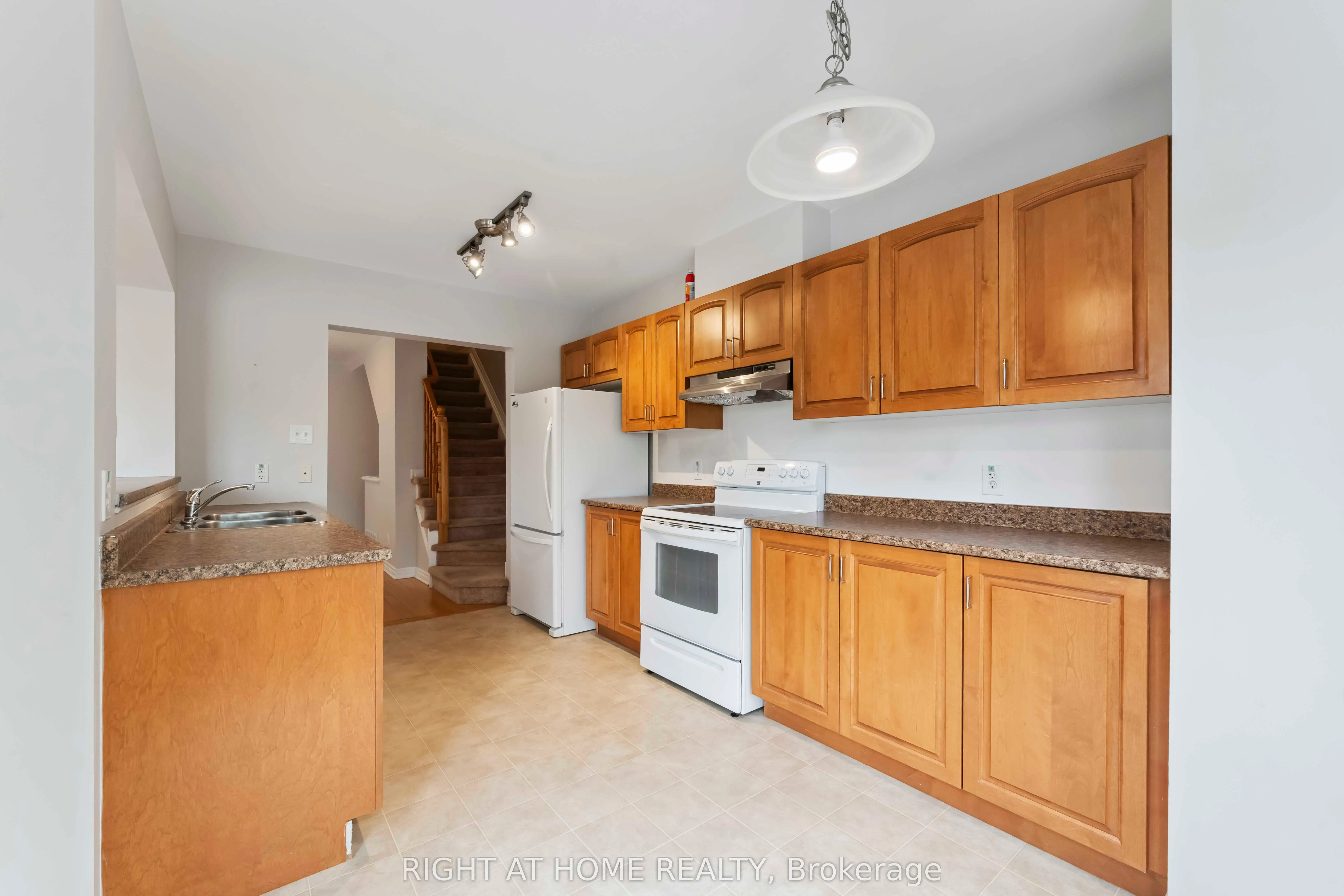 1011 Andora Avenue