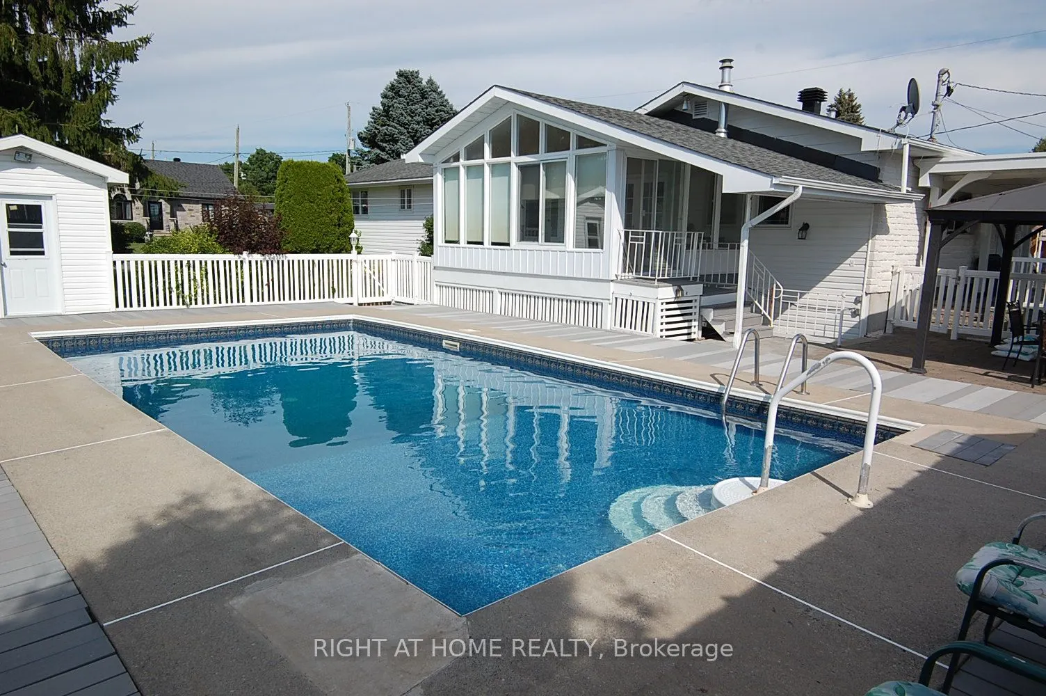2344 Raymond Street