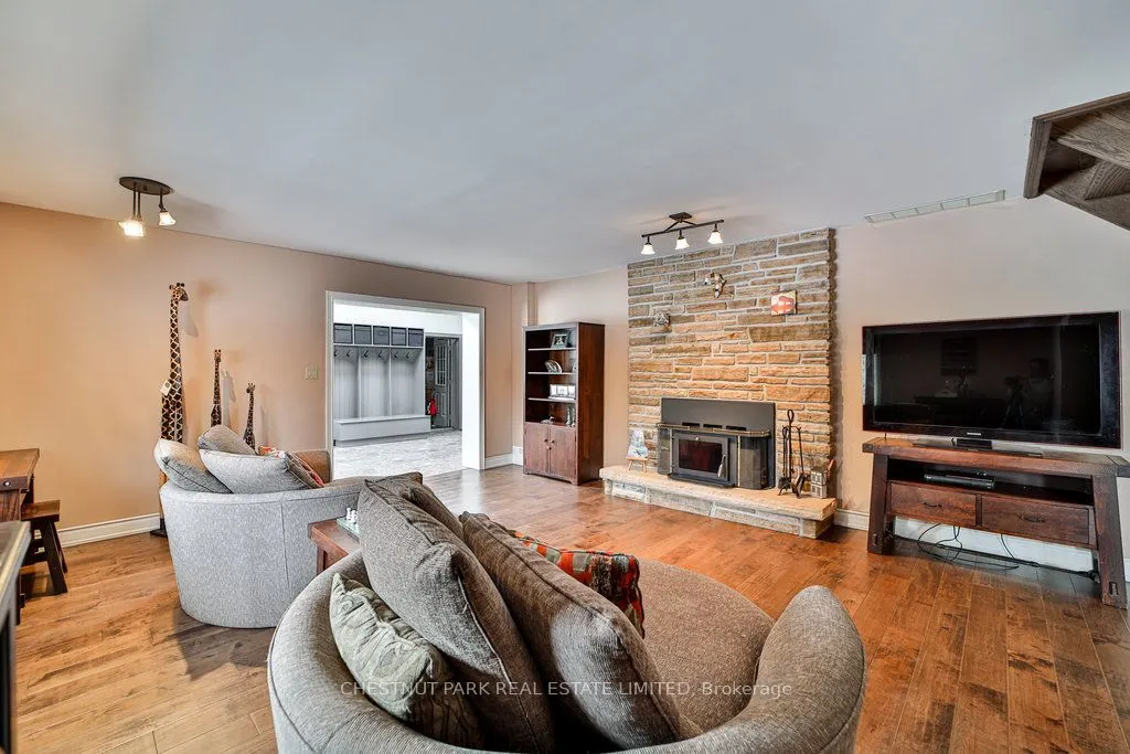 12 Goulding Lane